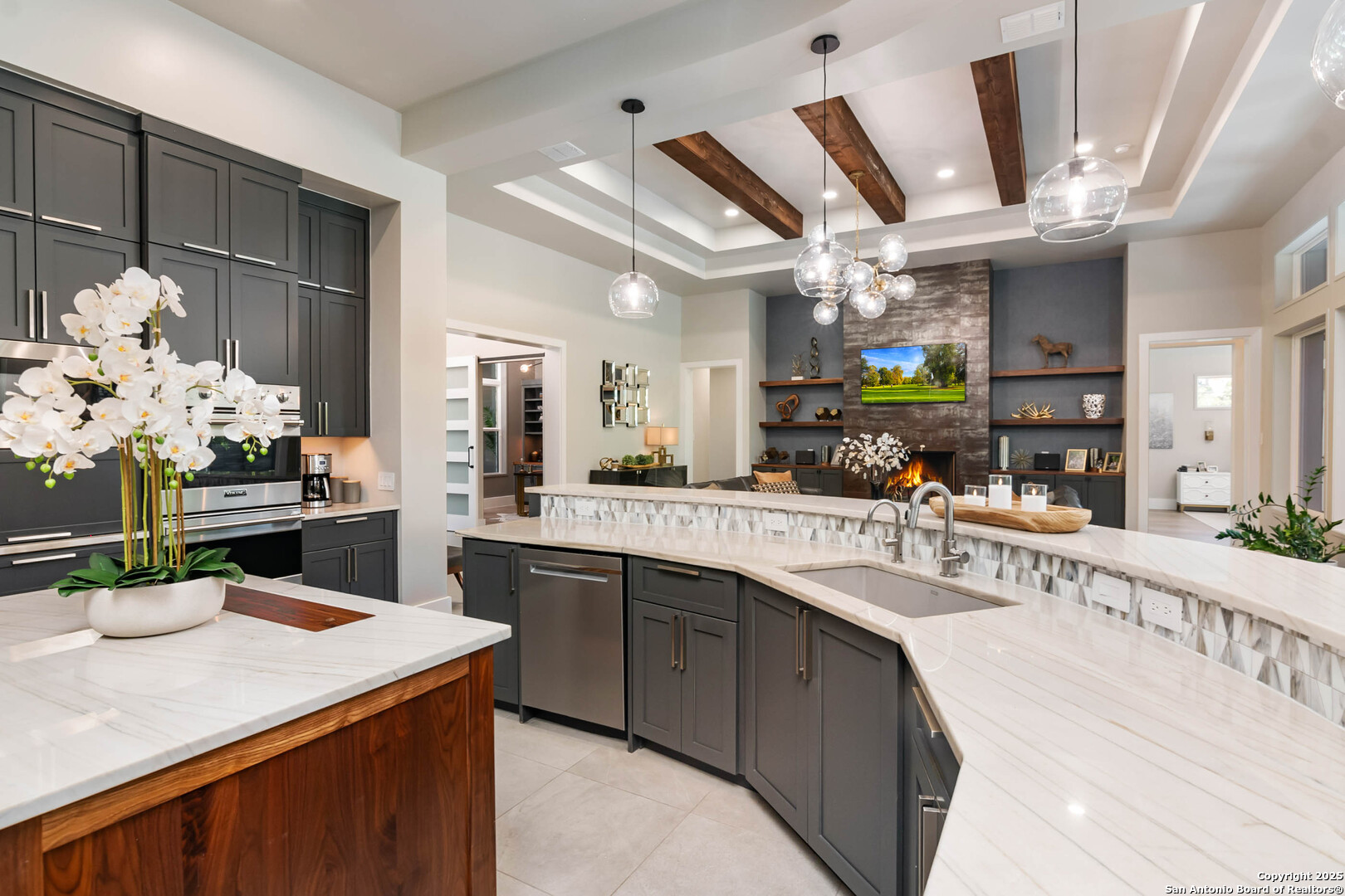 8534 Raintree Woods