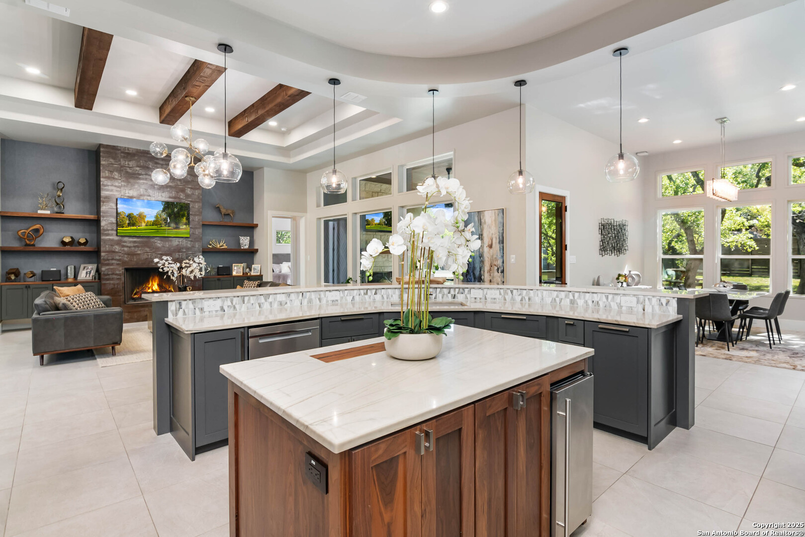 8534 Raintree Woods