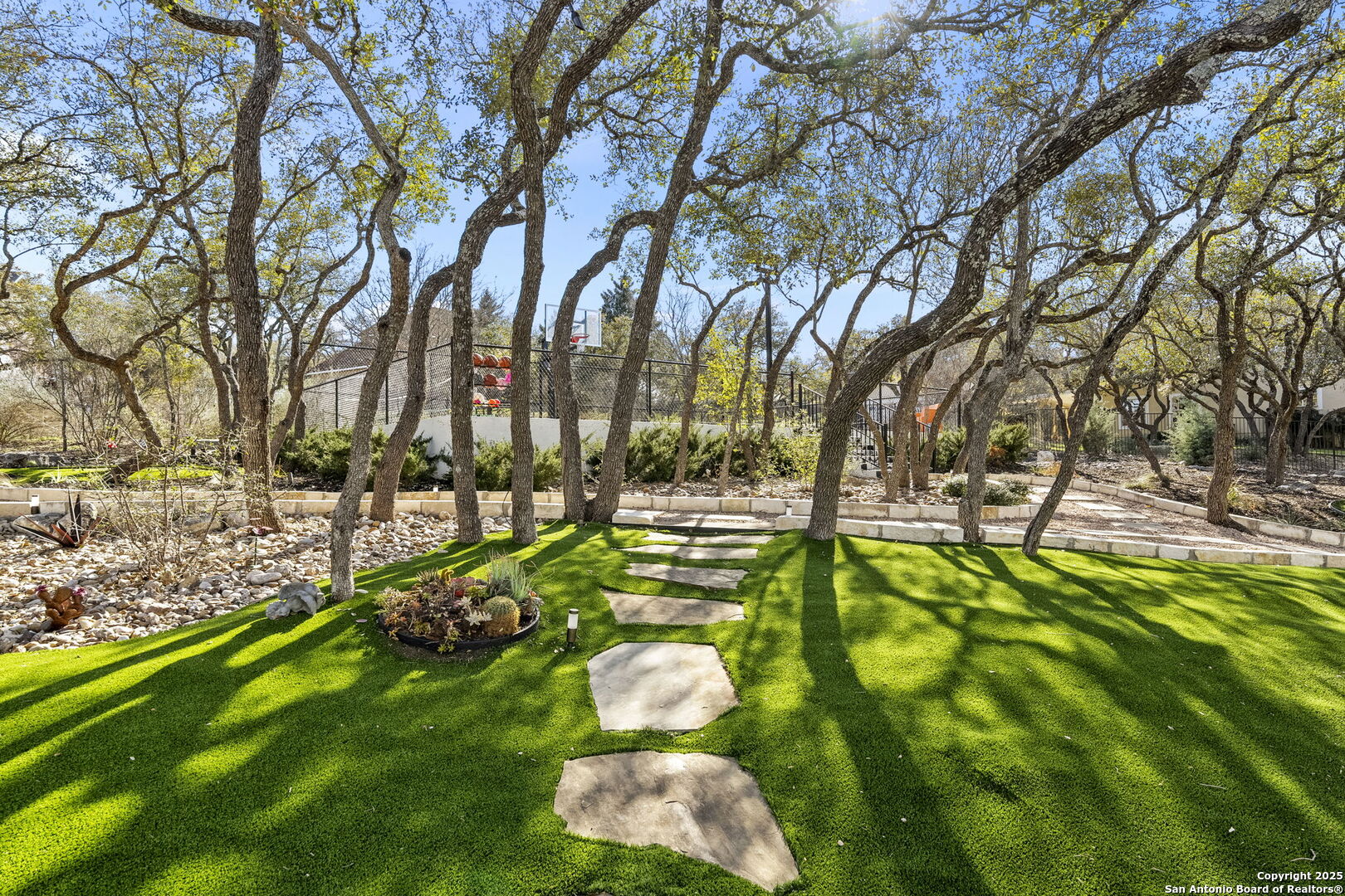 16 Trophy Ridge