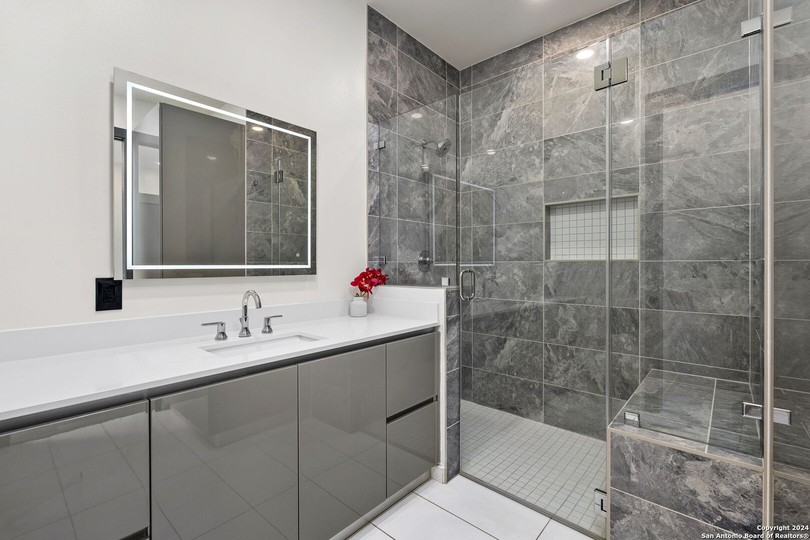 123 Lexington Ave 1501