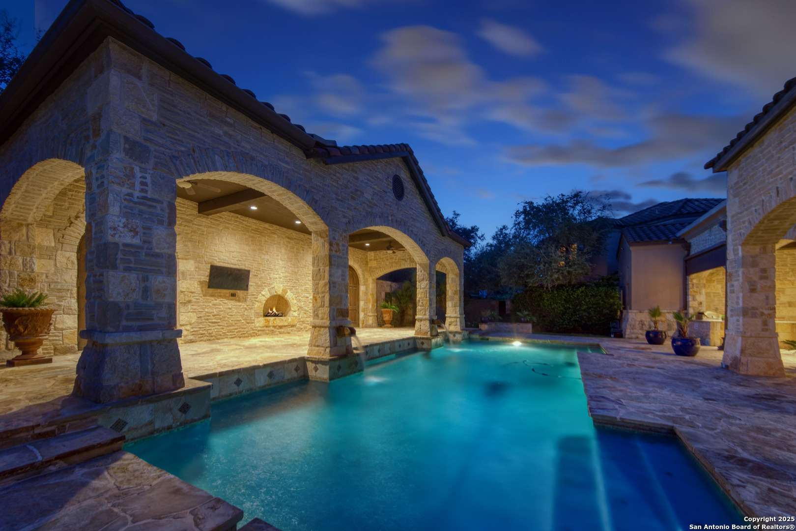 607 Bentley Manor