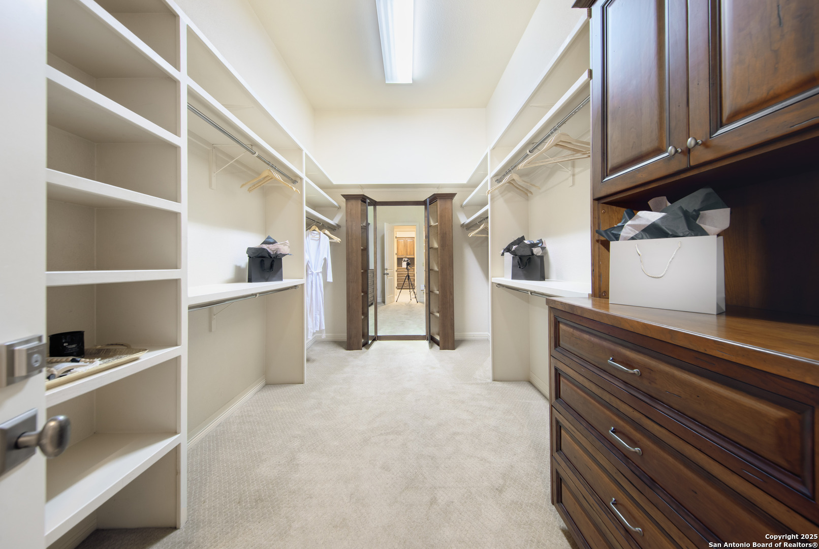 607 Bentley Manor