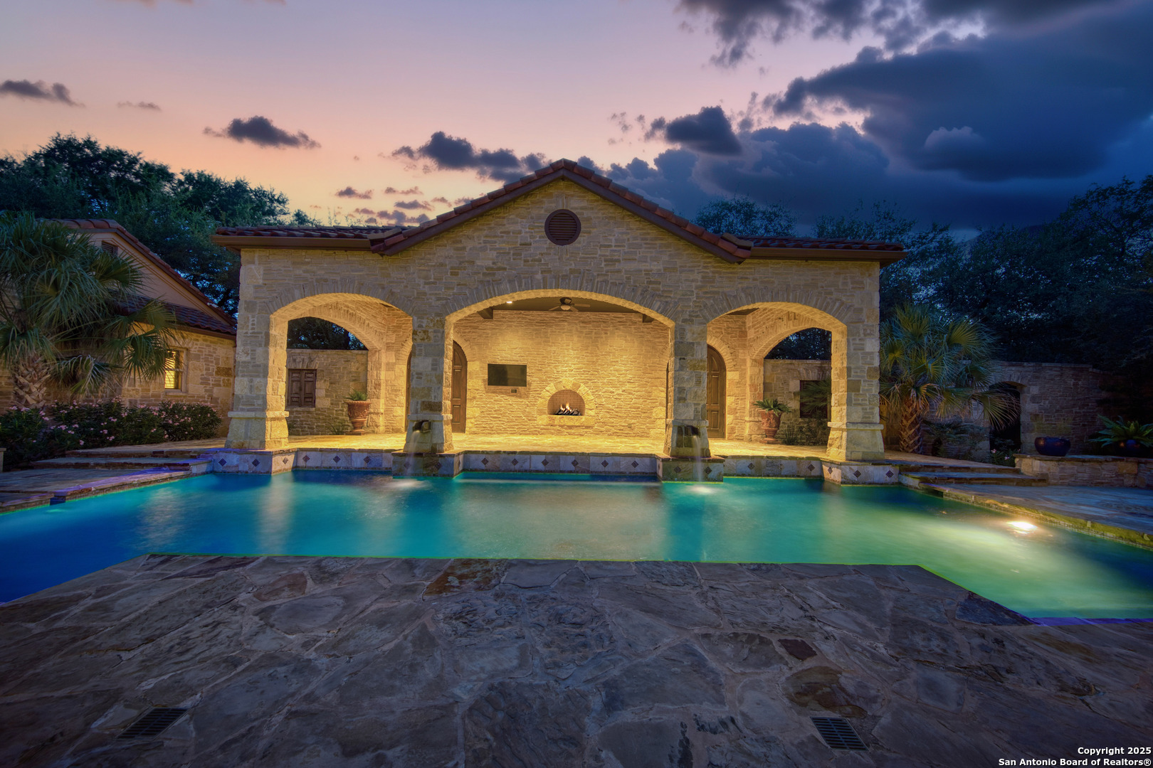 607 Bentley Manor