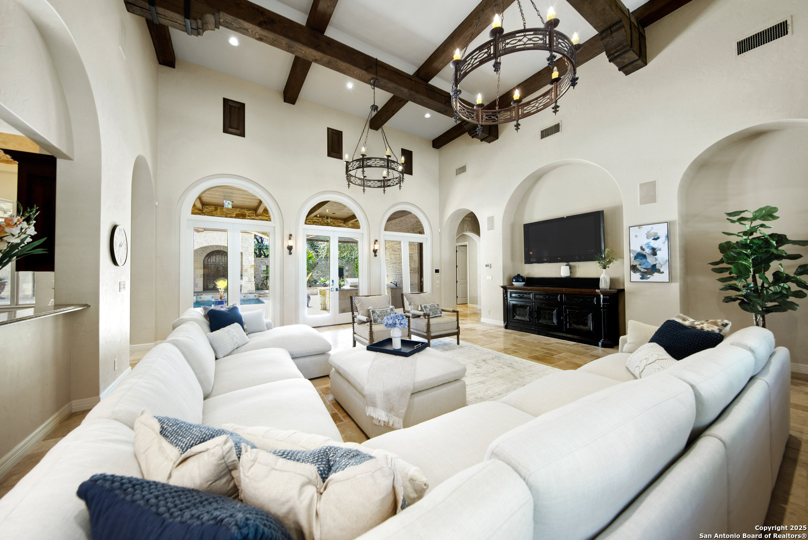 607 Bentley Manor