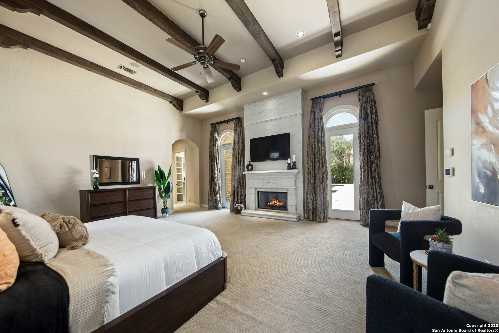 607 Bentley Manor