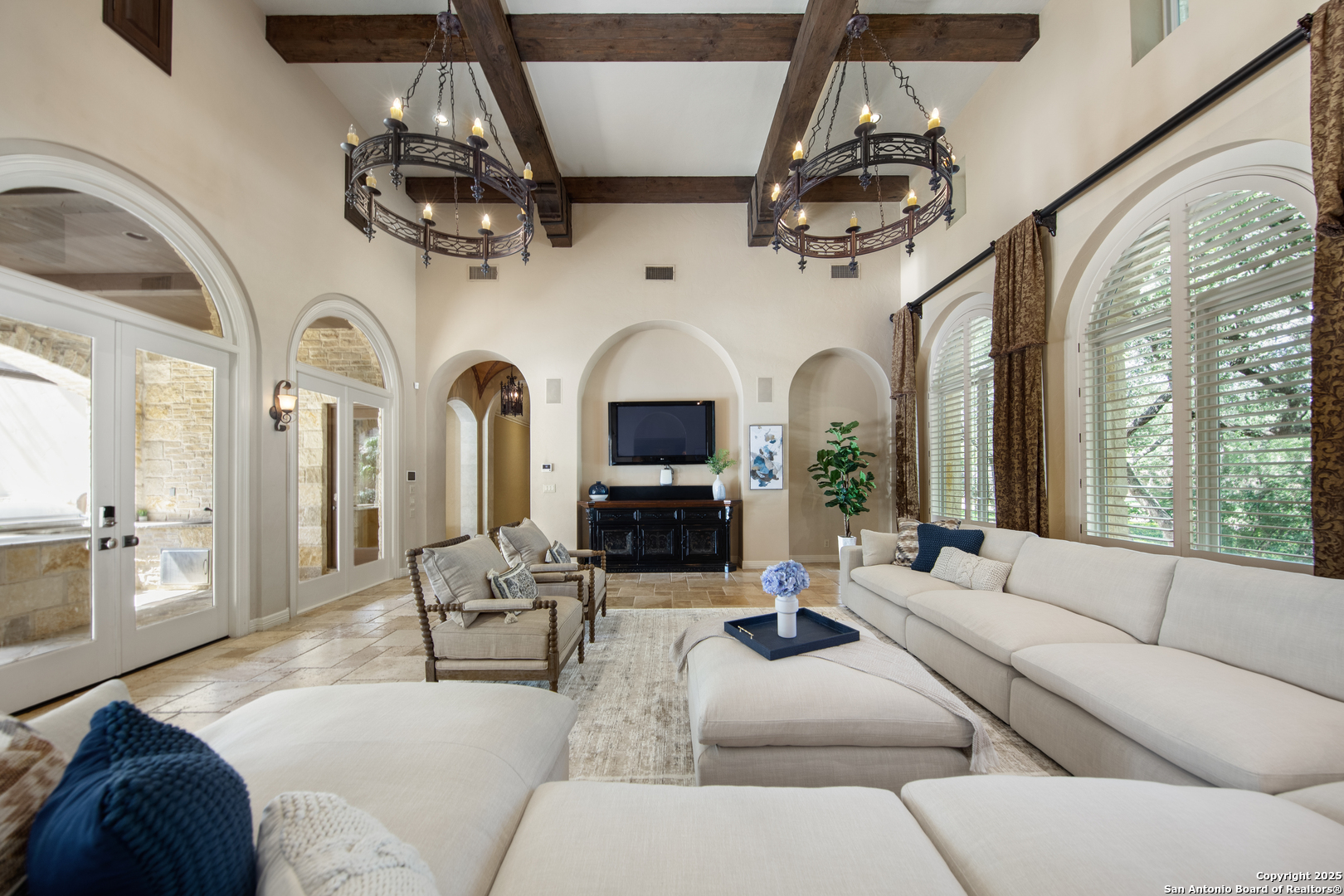 607 Bentley Manor
