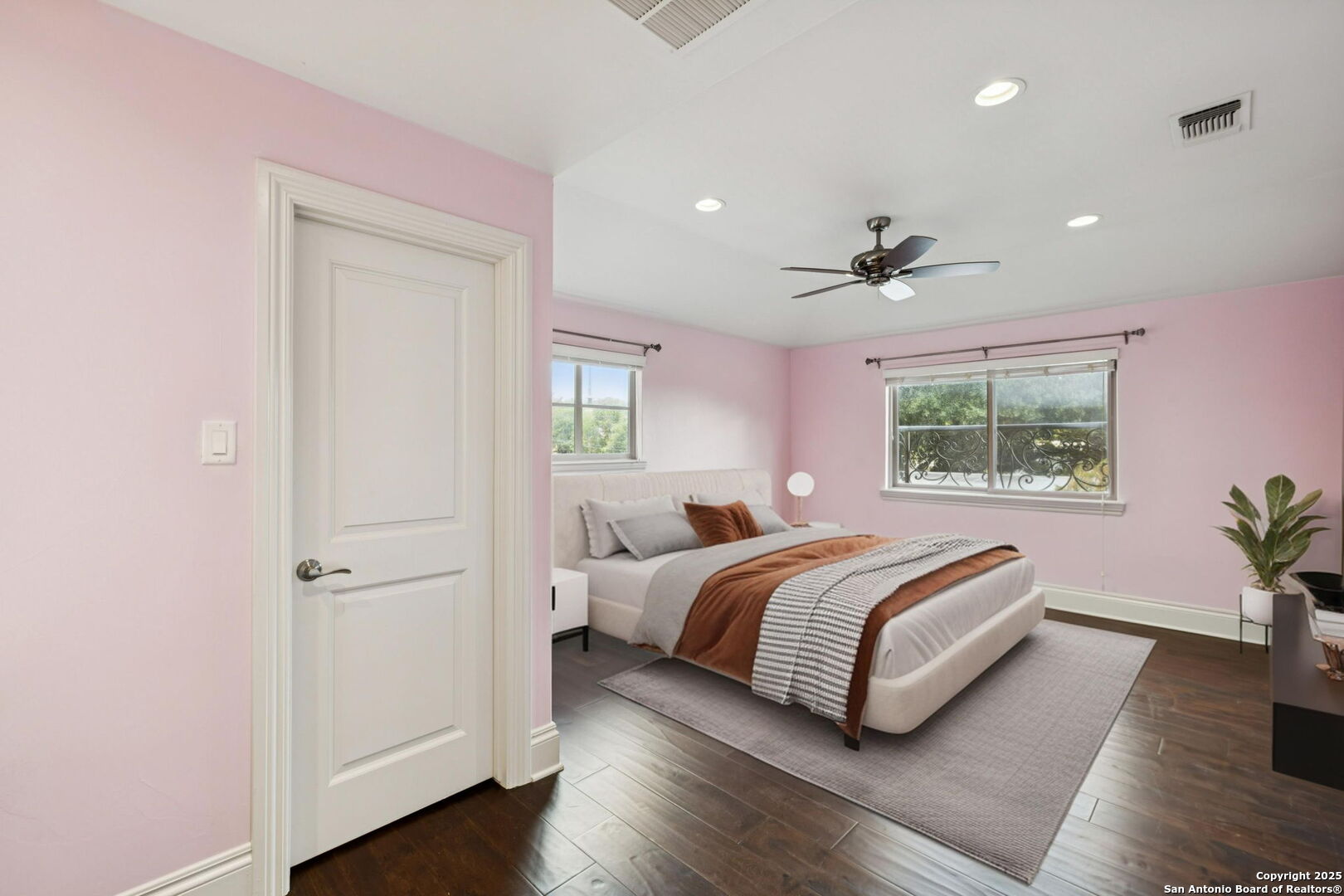 836 Canterbury Hill