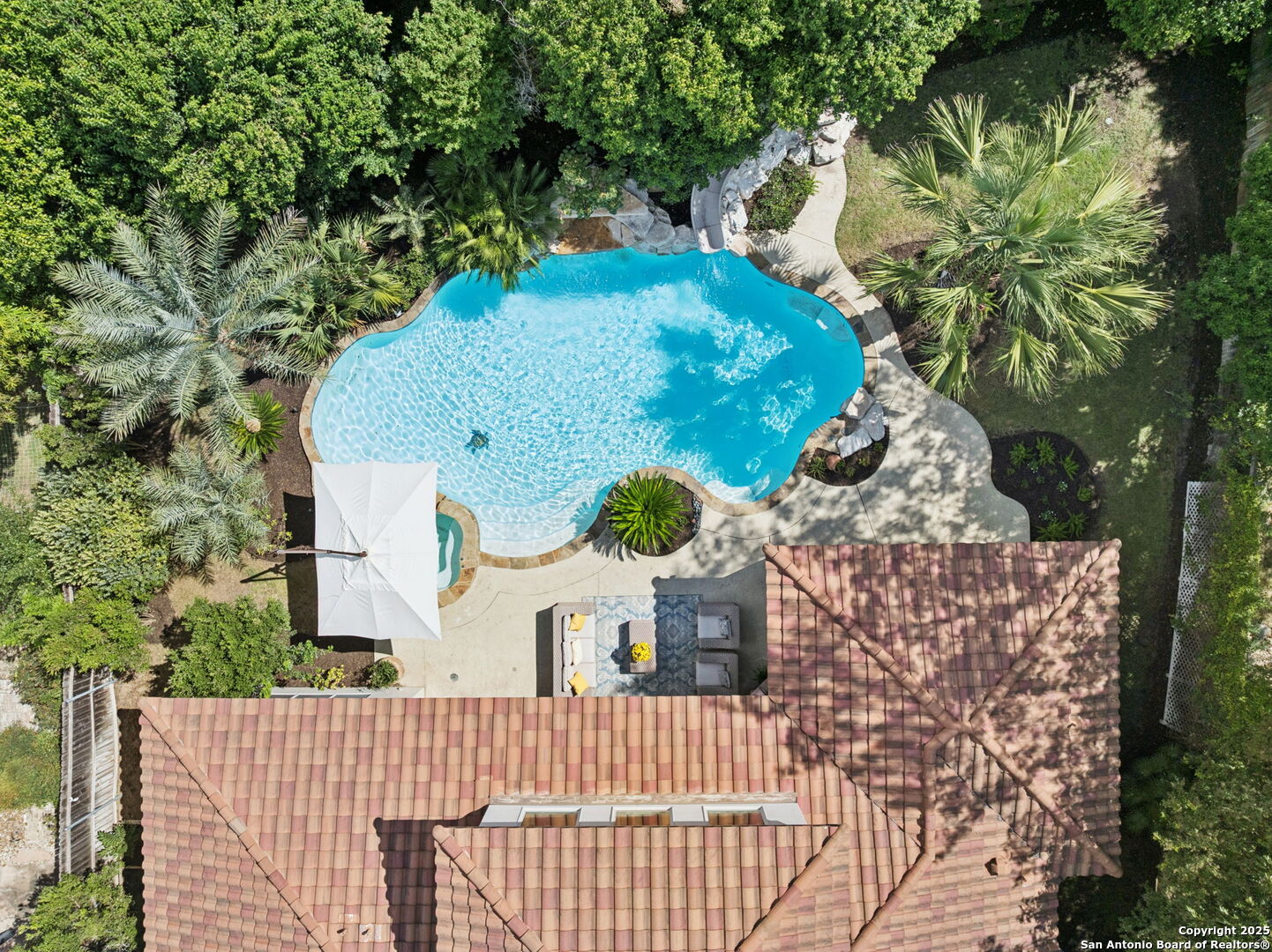836 Canterbury Hill