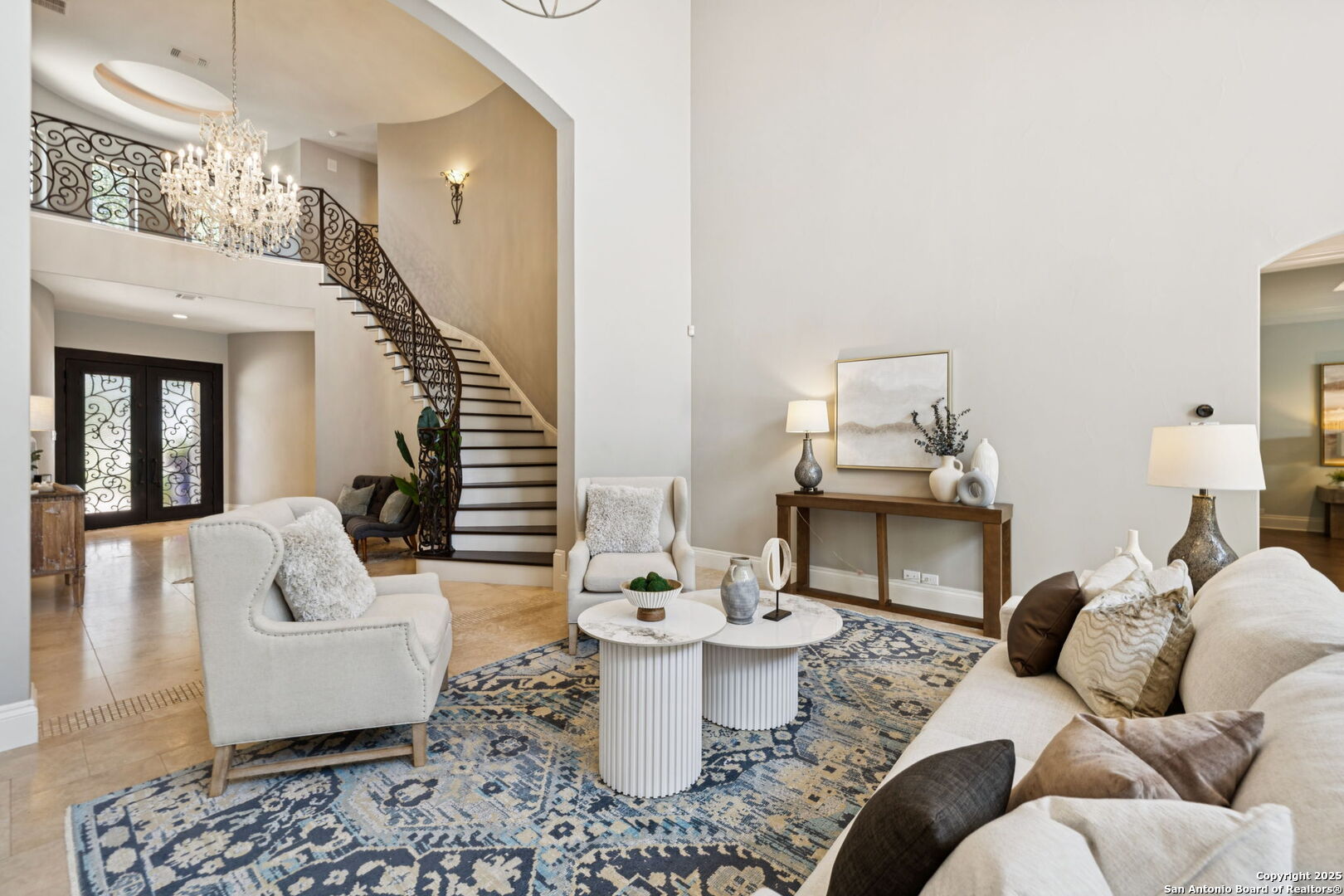836 Canterbury Hill