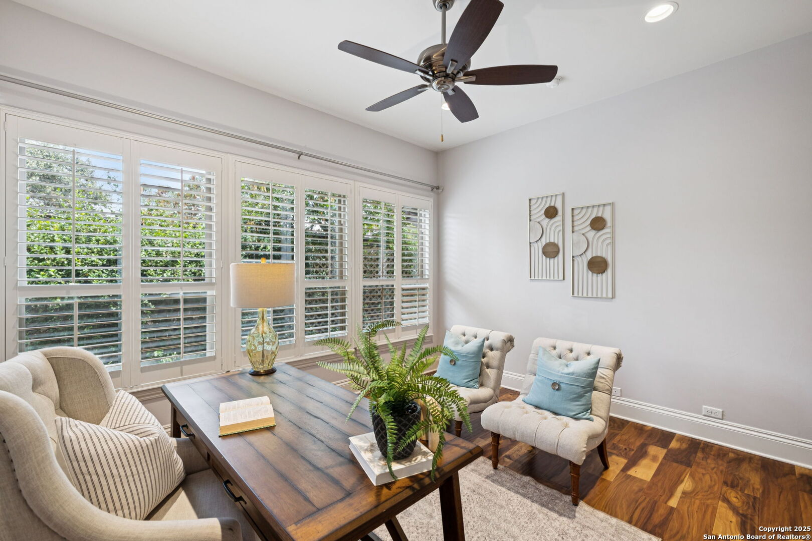 836 Canterbury Hill
