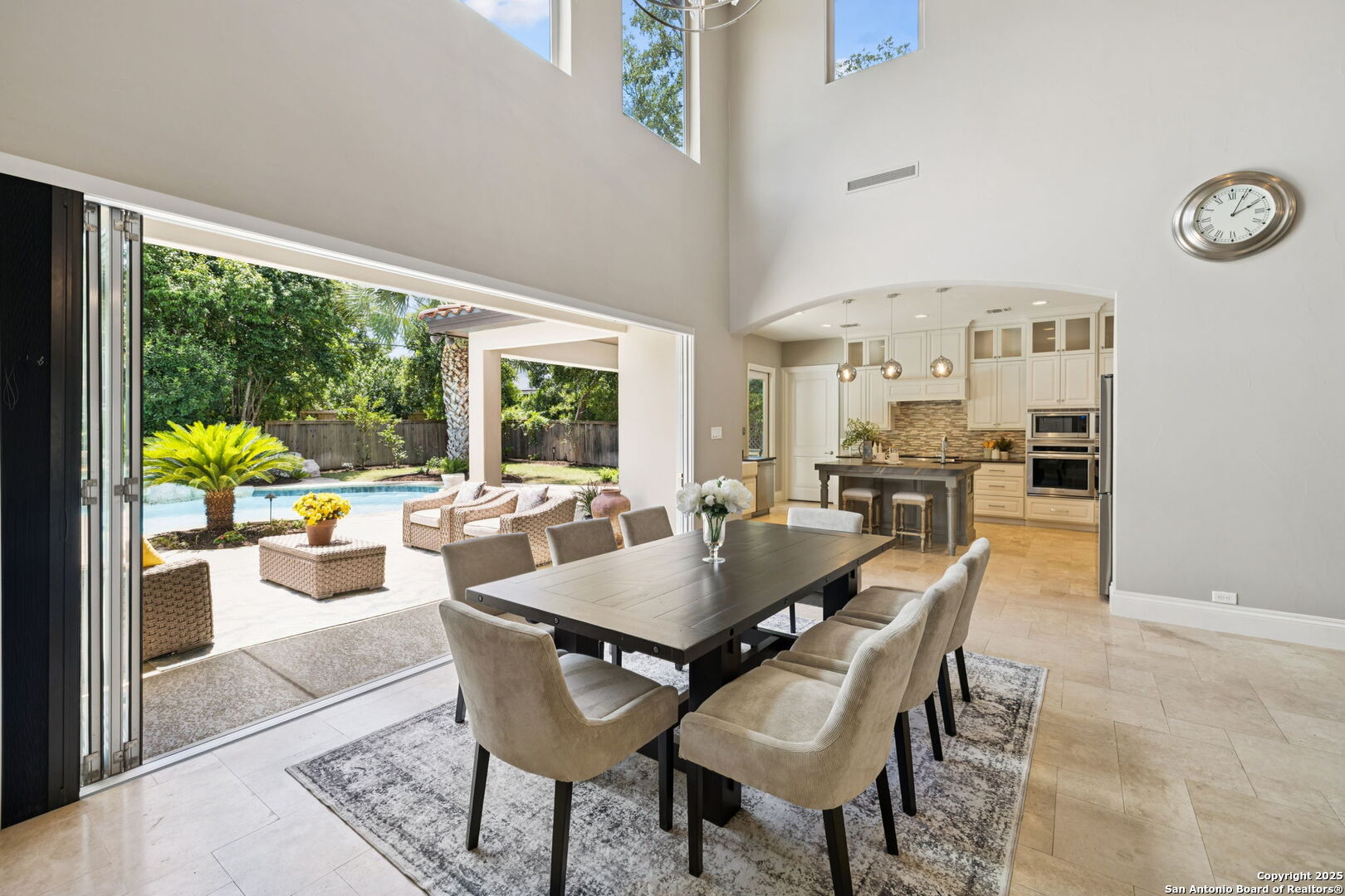 836 Canterbury Hill