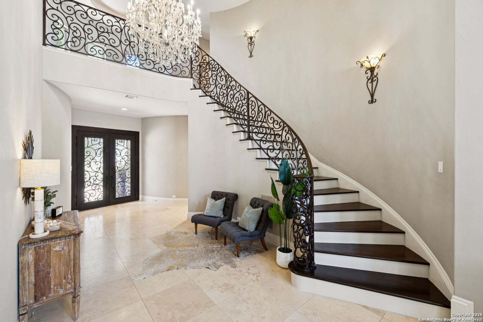 836 Canterbury Hill
