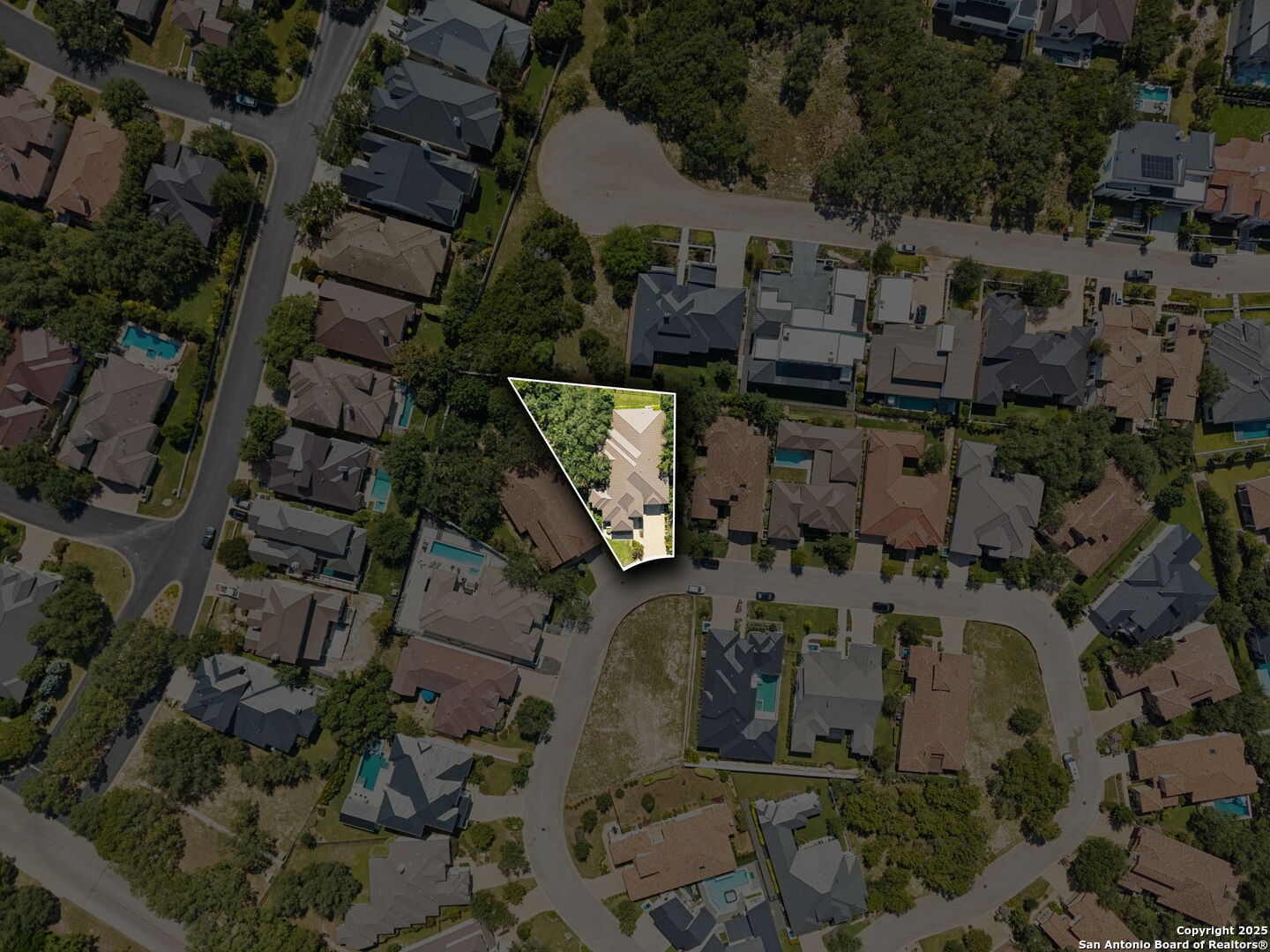 7142 Bluff Run