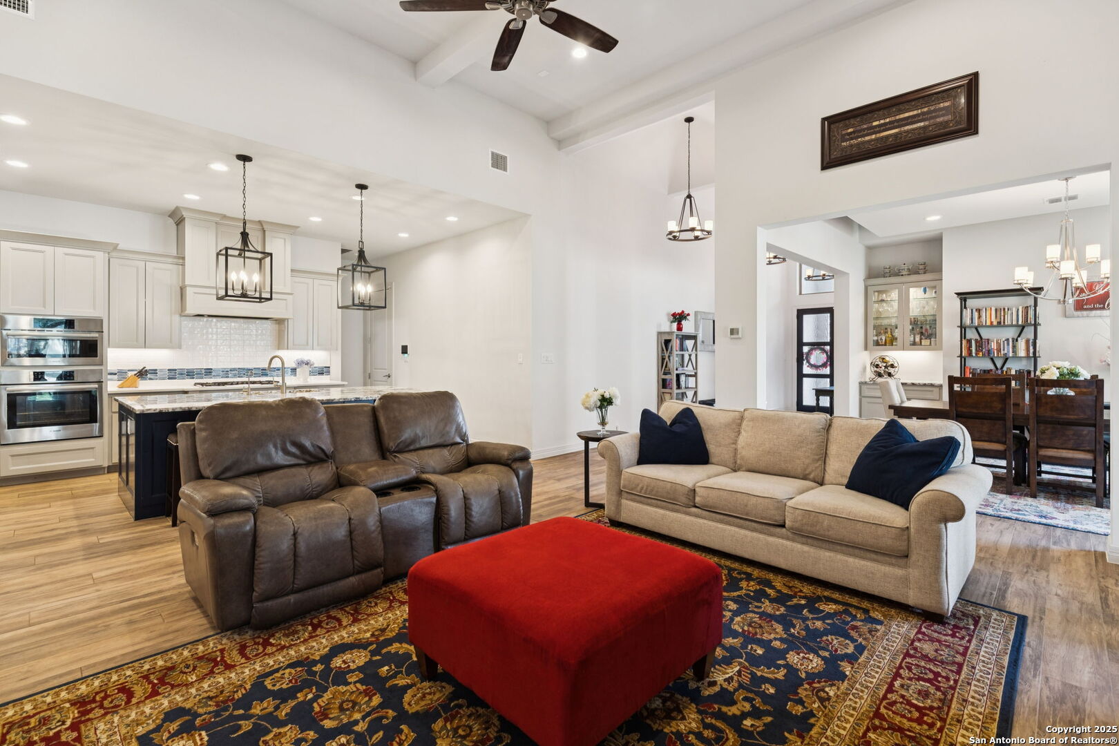 7142 Bluff Run