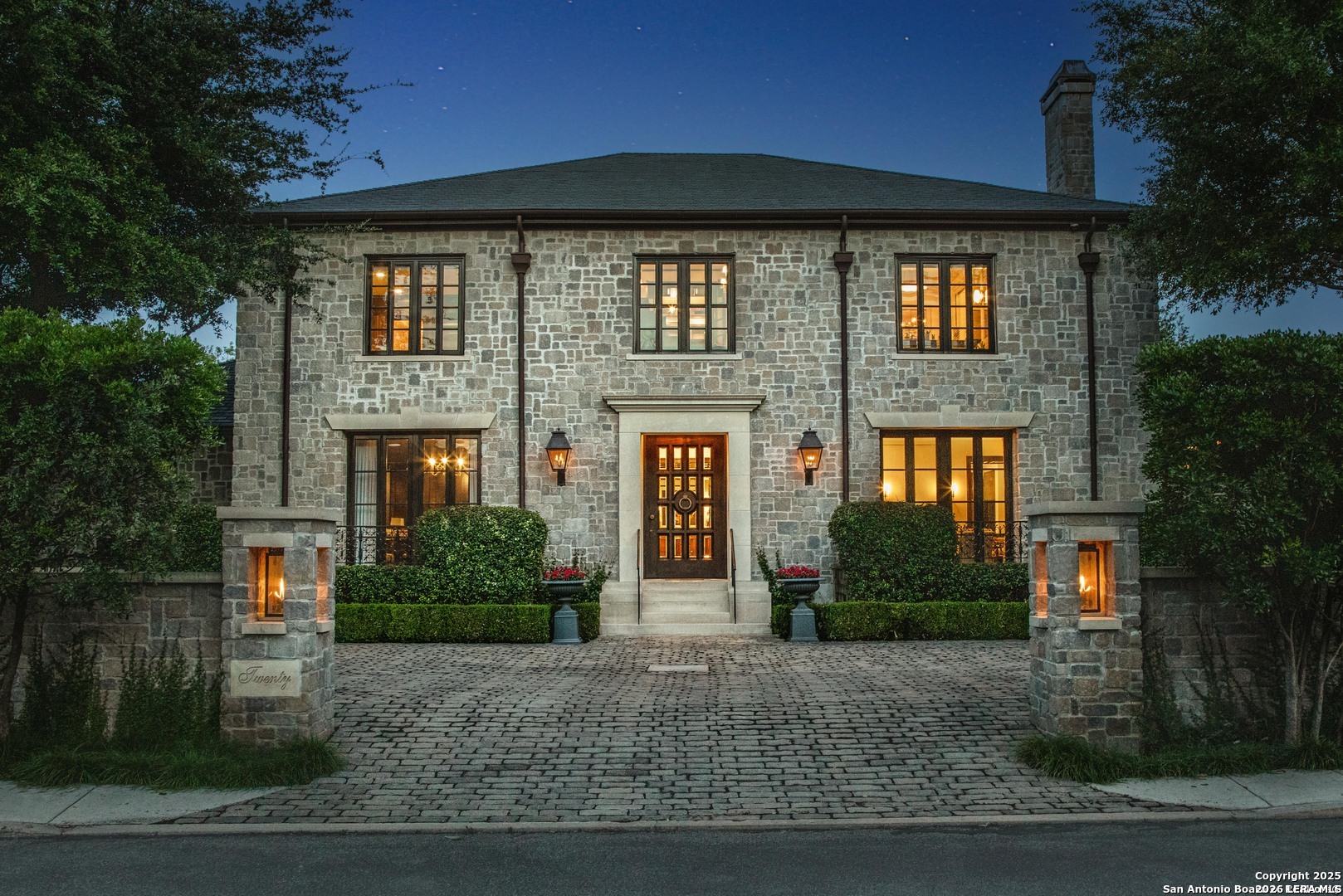20 Thornhurst