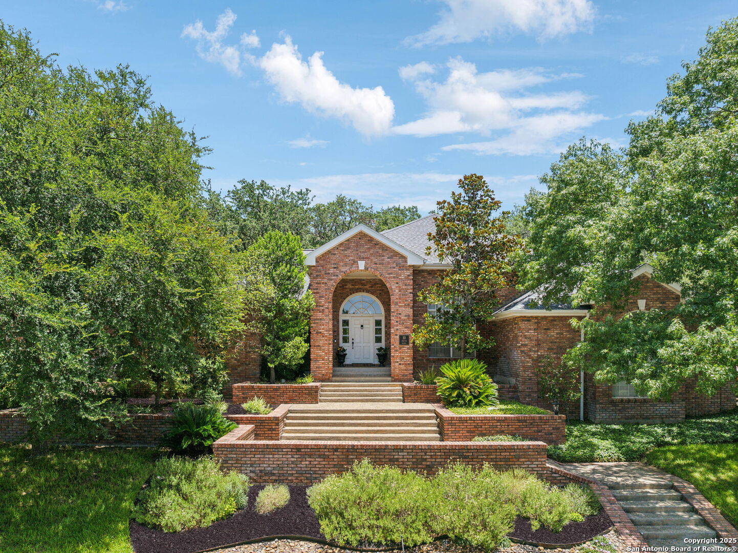 10 Inwood Manor