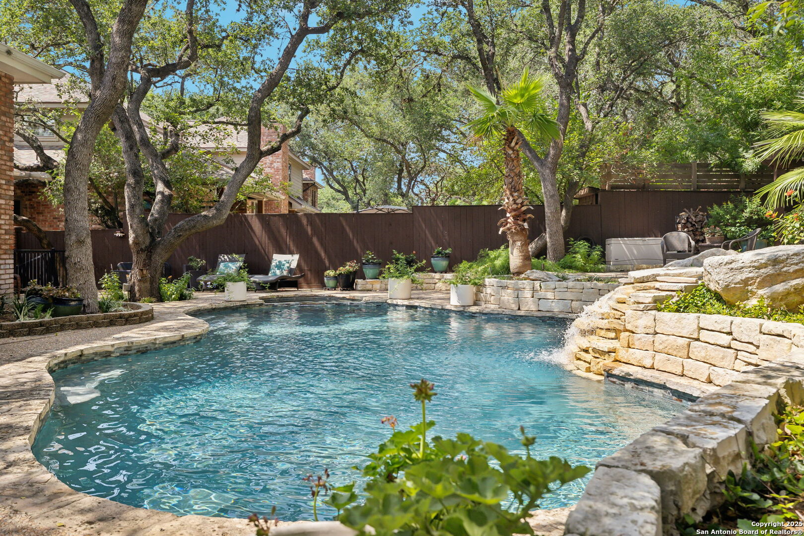 10 Inwood Manor