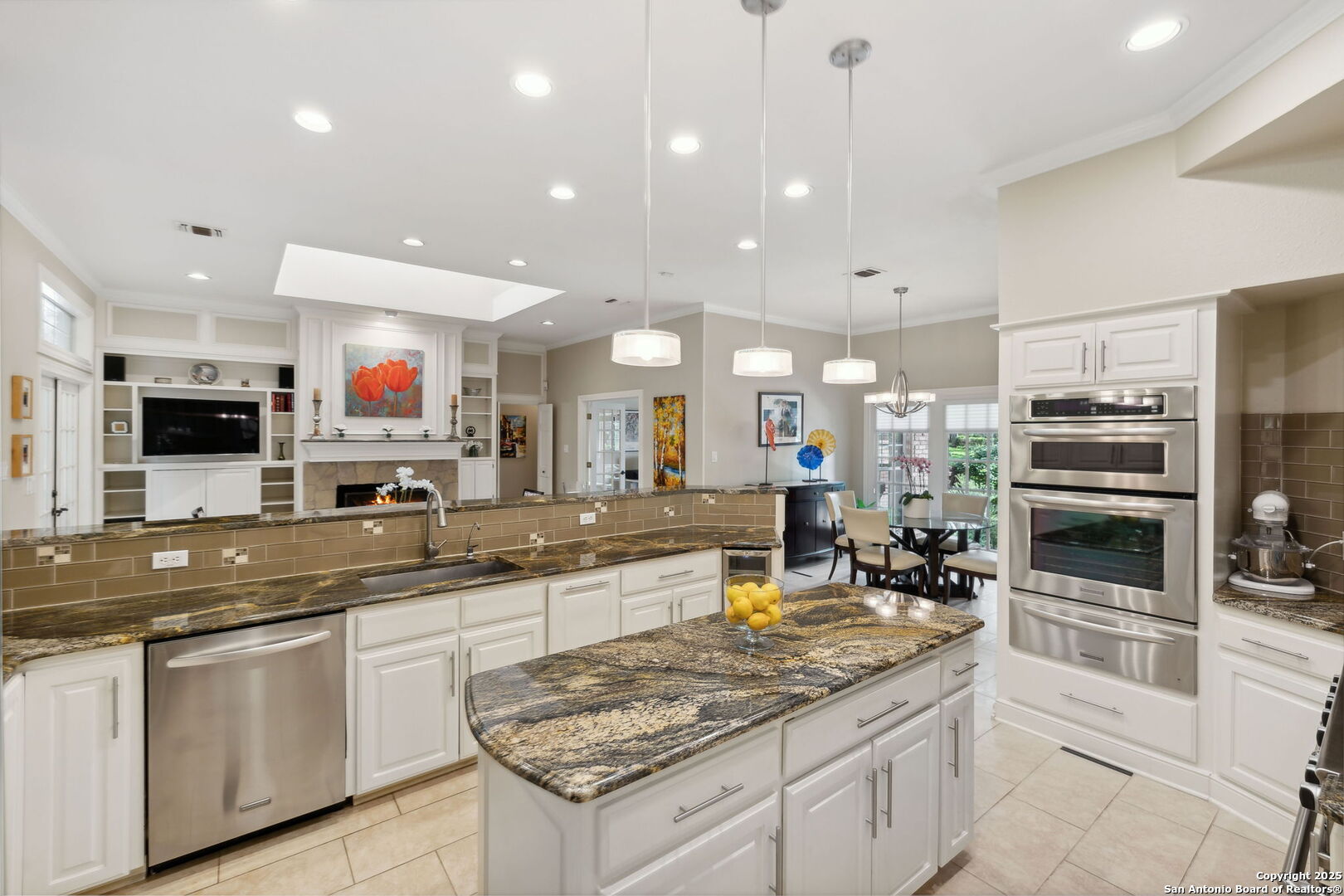 10 Inwood Manor