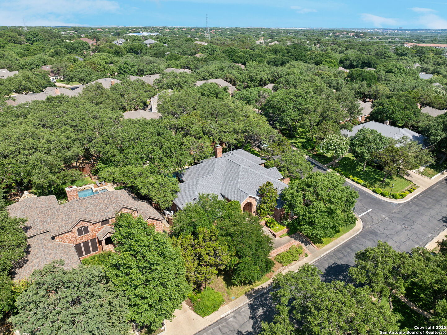 10 Inwood Manor
