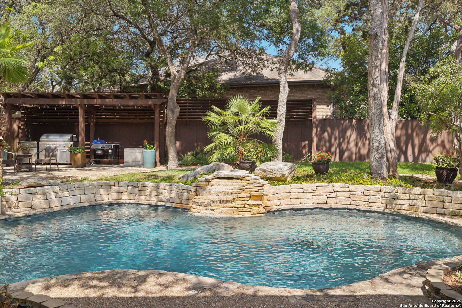 10 Inwood Manor