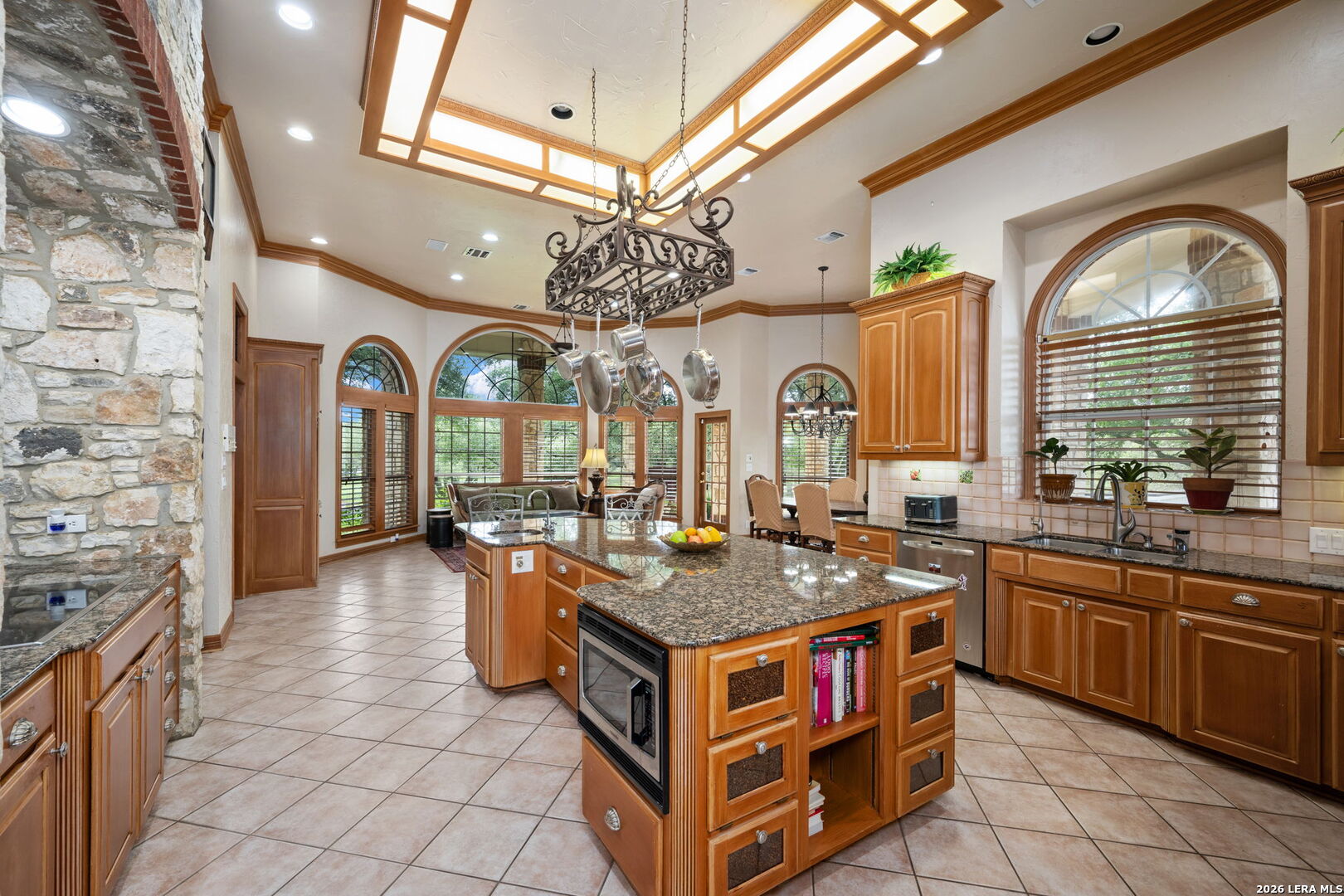 8040 Rolling Acres Trail