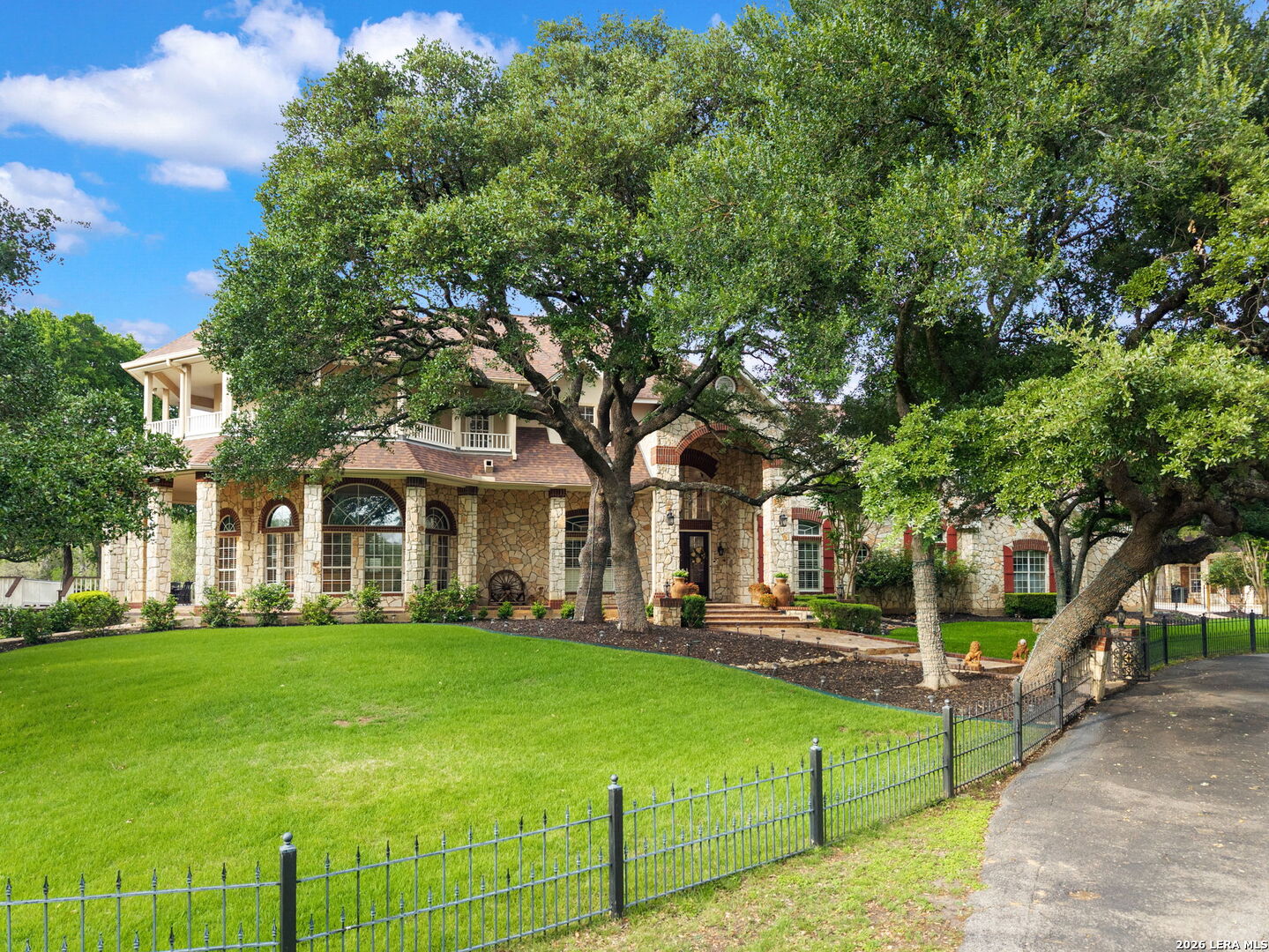 8040 Rolling Acres Trail