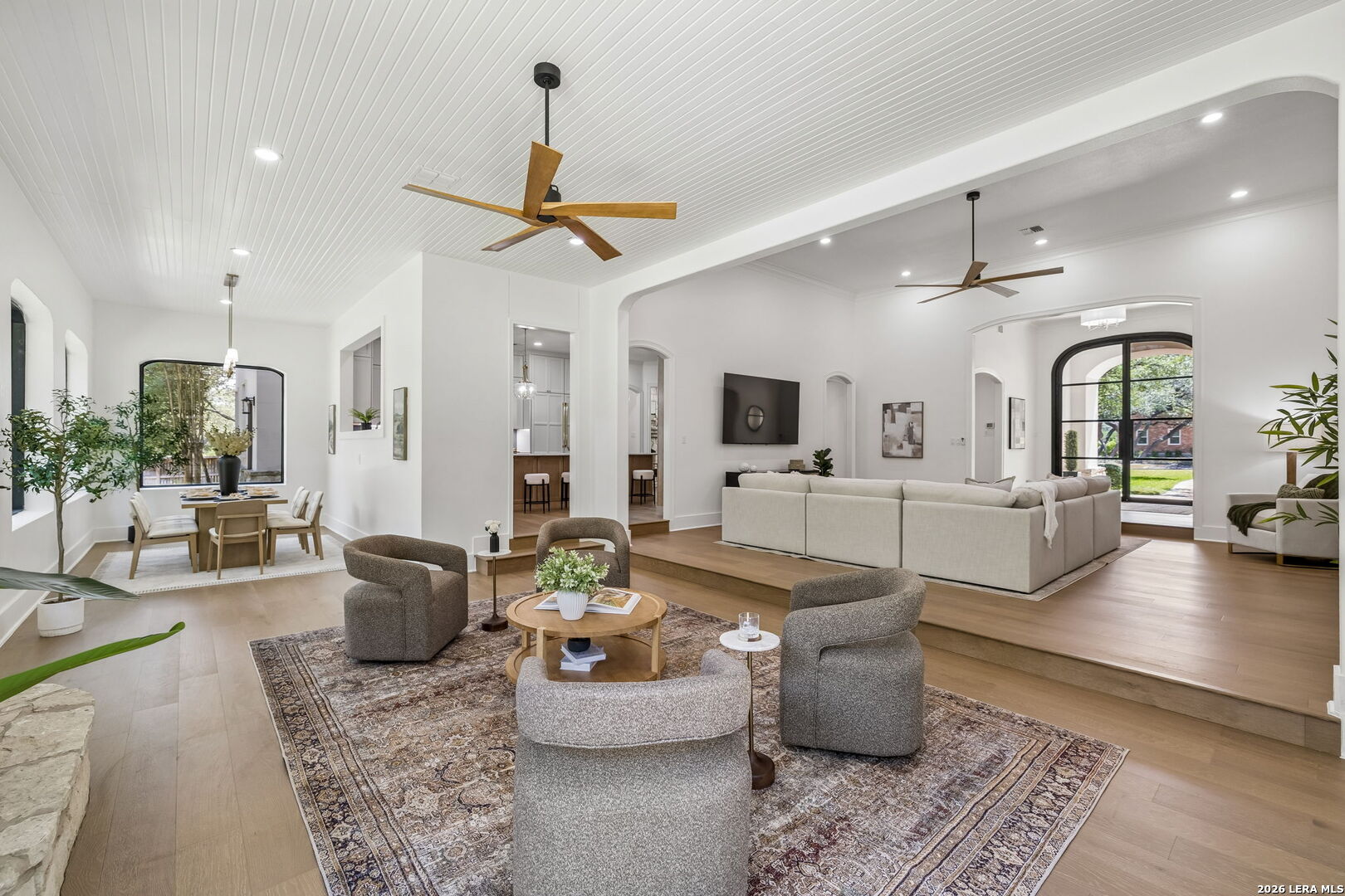 203 Durand Oak