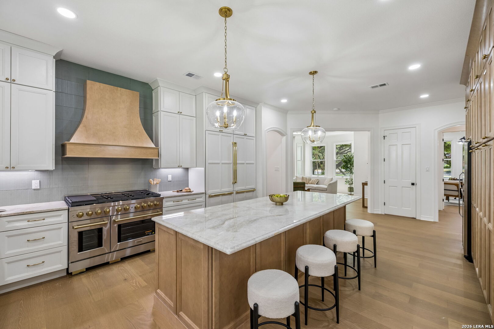 203 Durand Oak