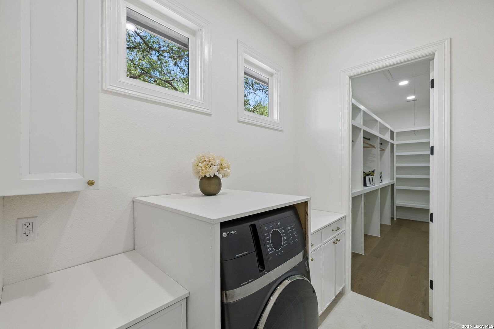 203 Durand Oak