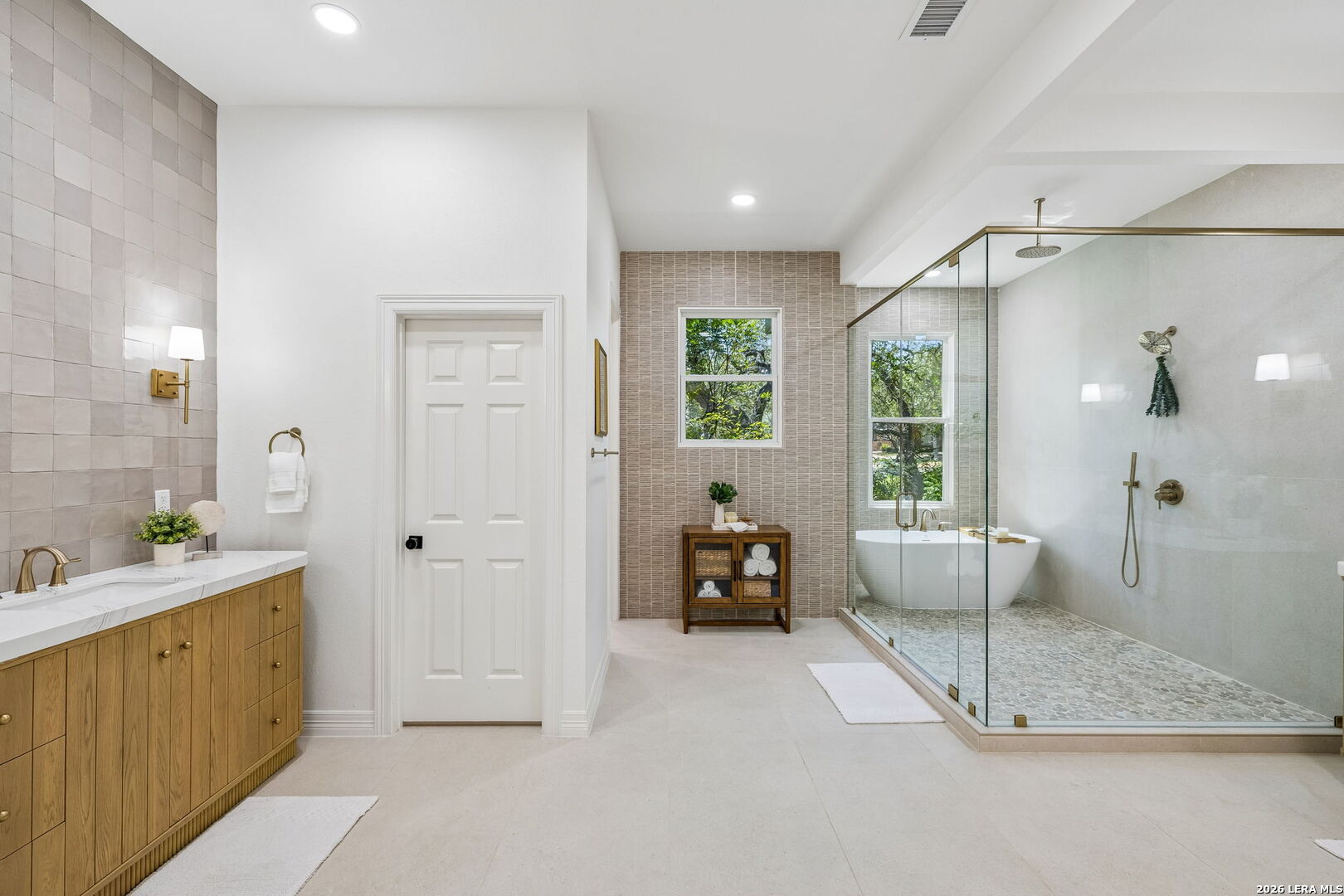 203 Durand Oak