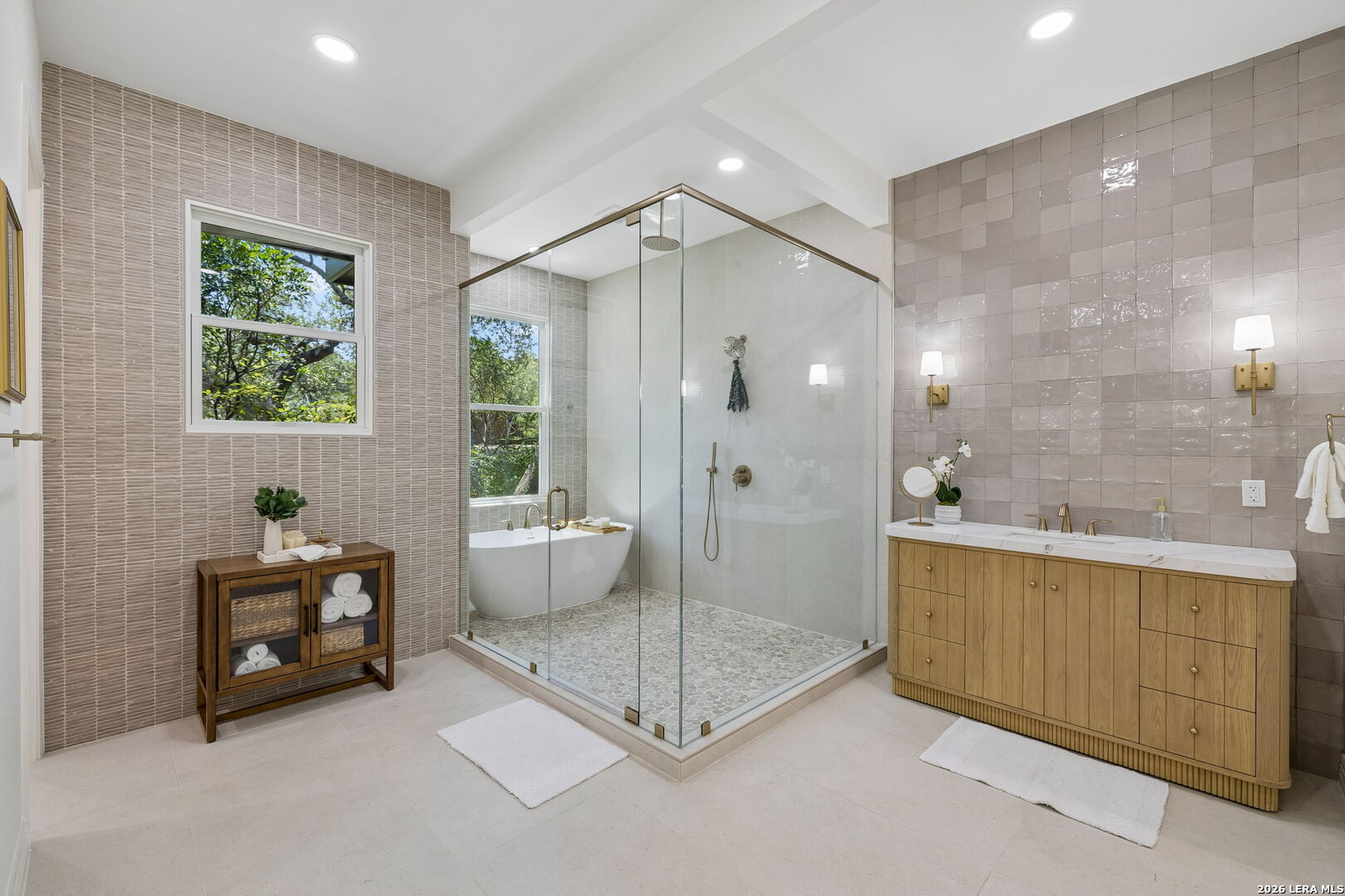 203 Durand Oak