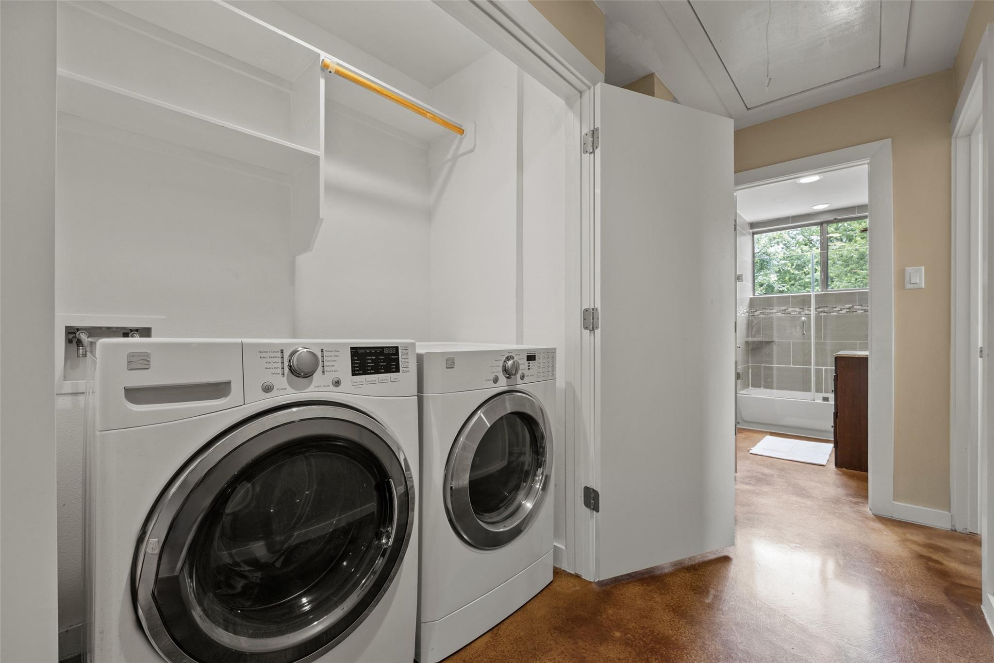 5106 Spruce CV