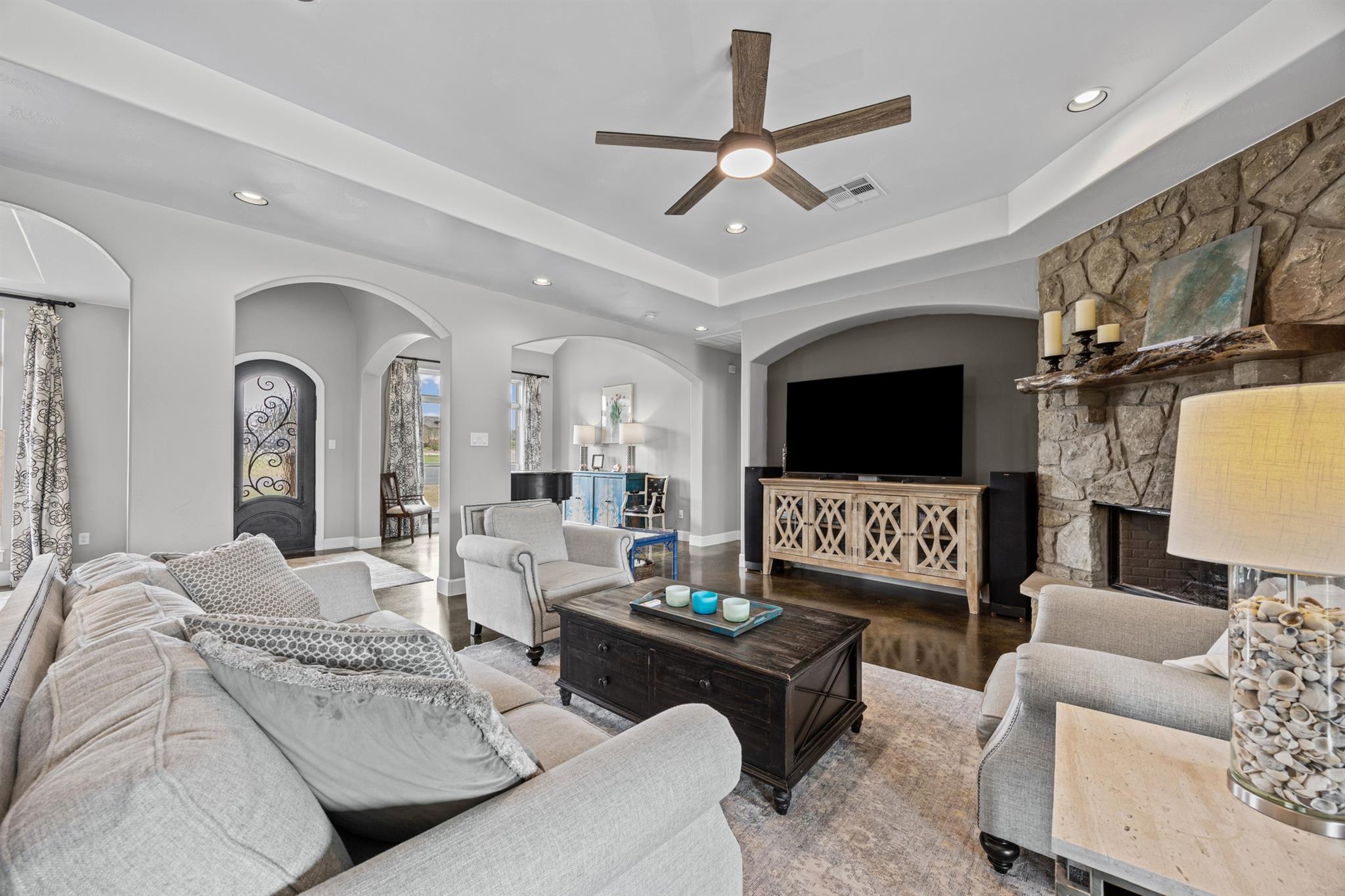 204 Joshua DR