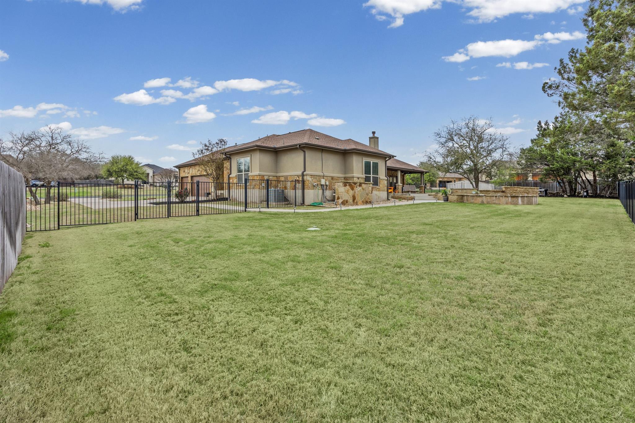 204 Joshua DR