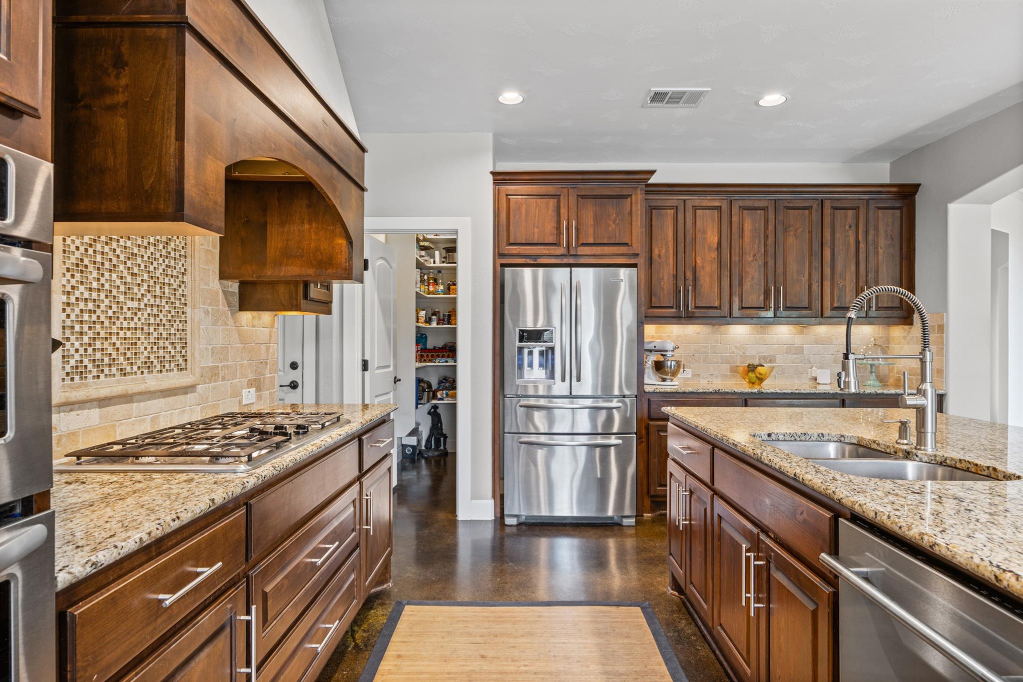 204 Joshua DR