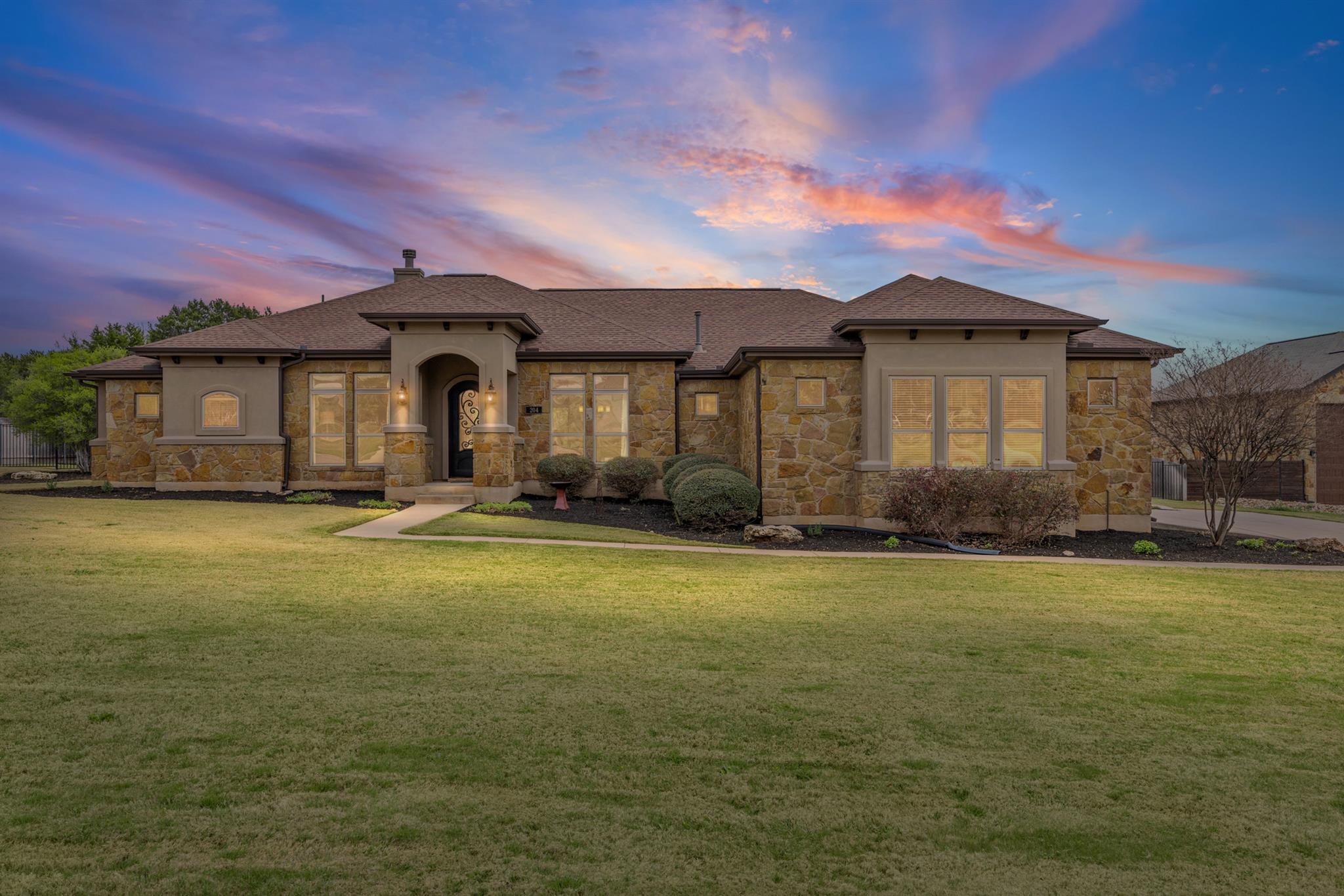 204 Joshua DR