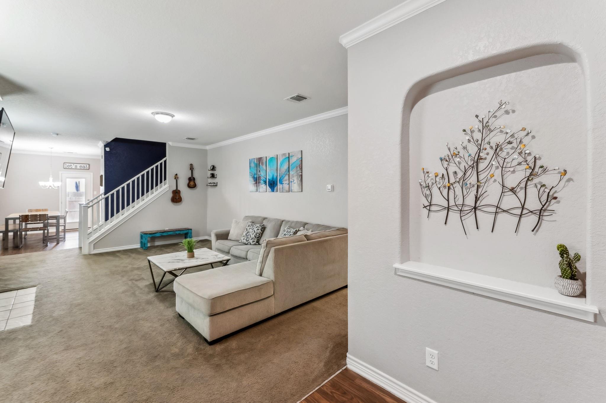 2069 Brandywine DR
