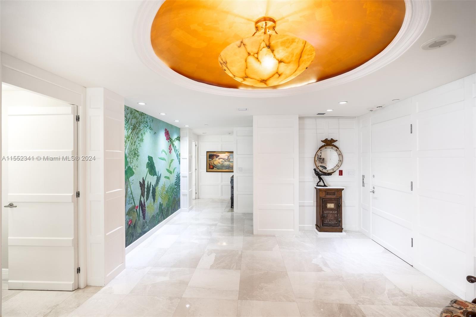 9999 Collins Ave # 19D