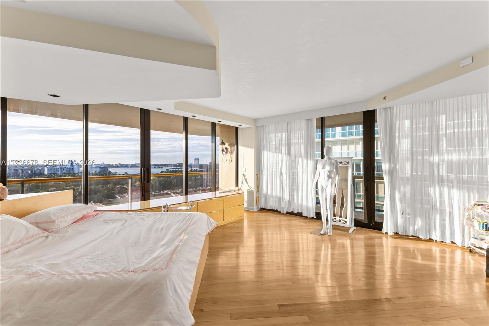 9999 Collins Ave # 12A