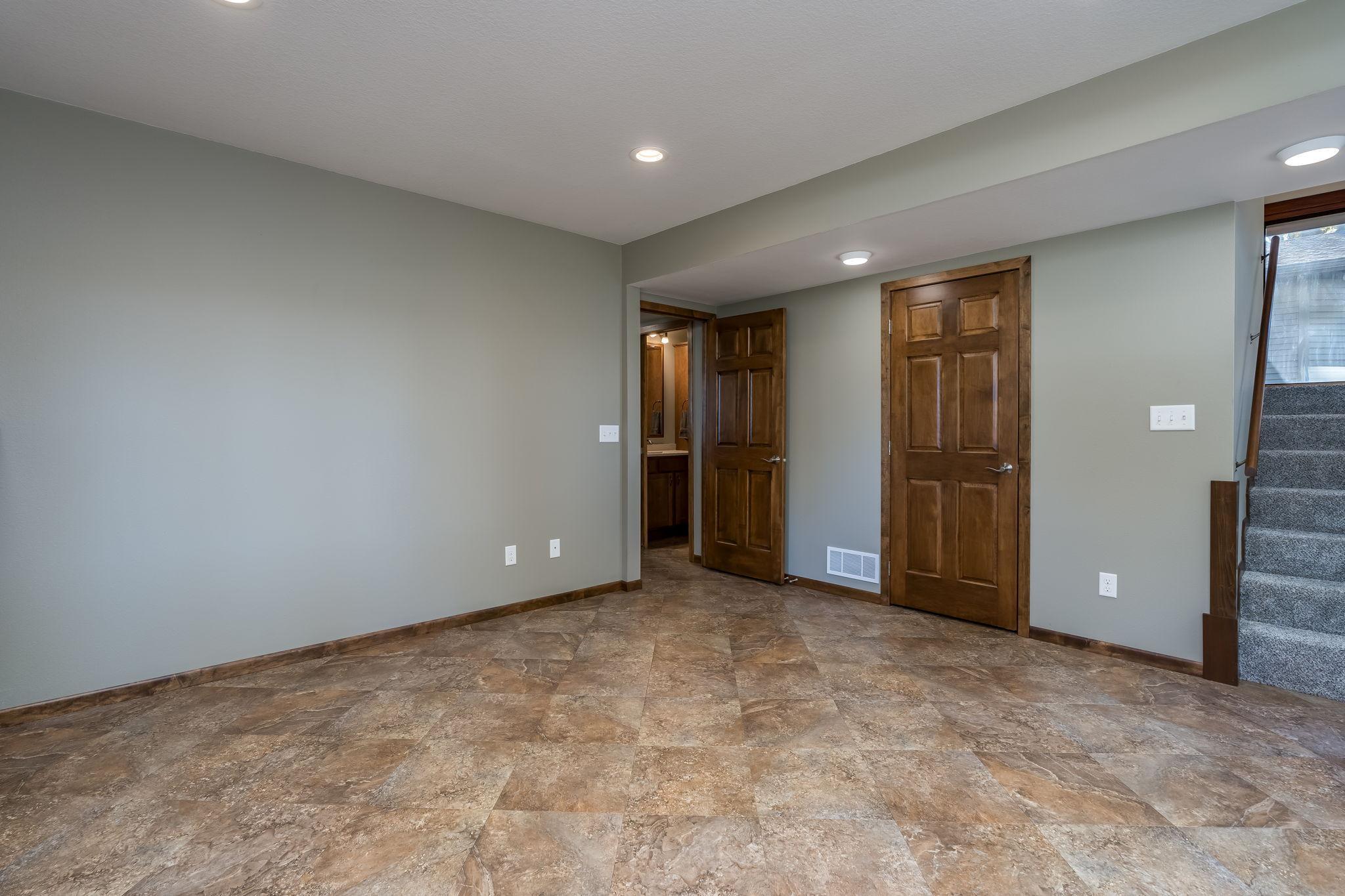 7013 Da Mar Estate