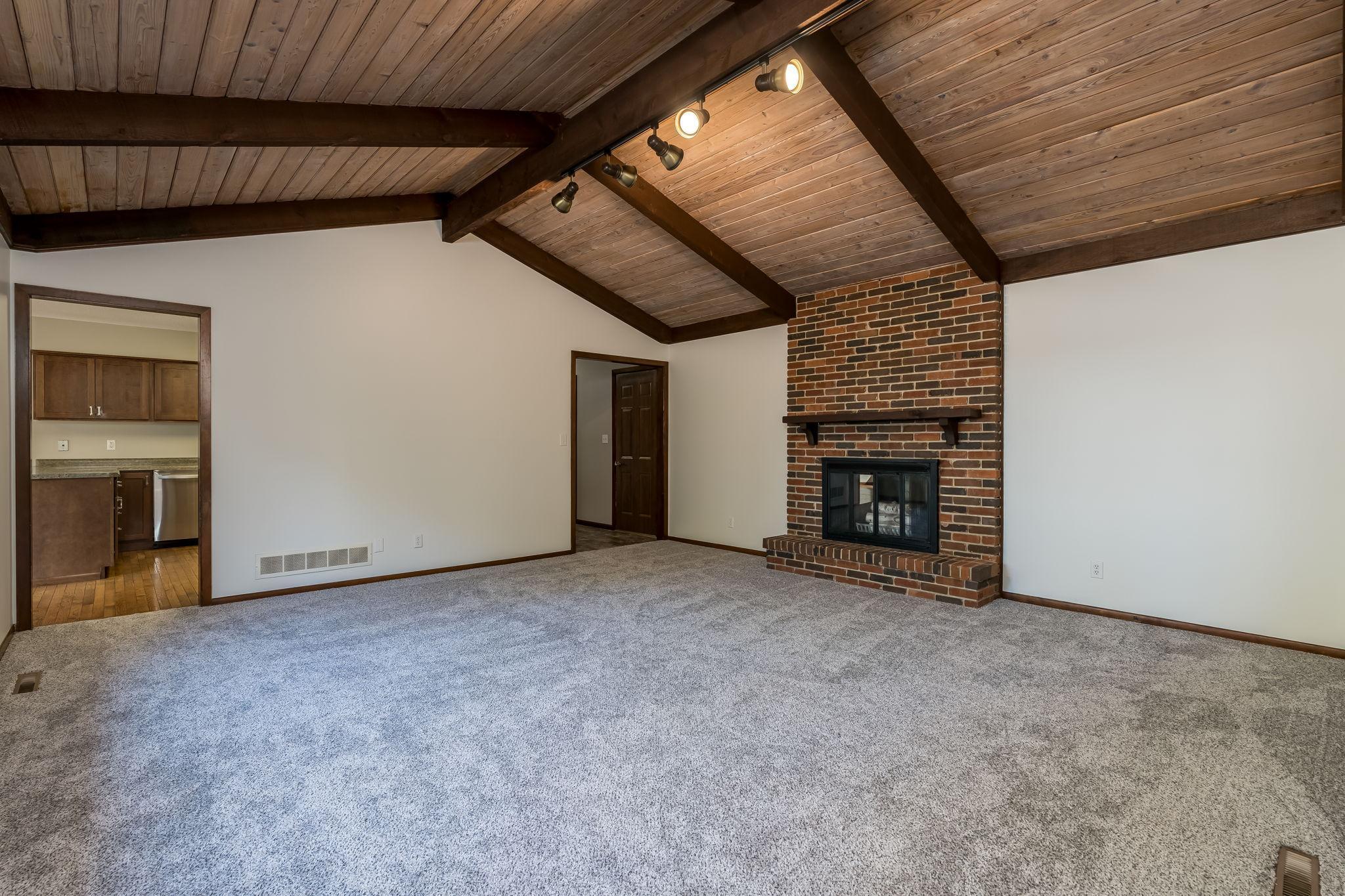 7013 Da Mar Estate