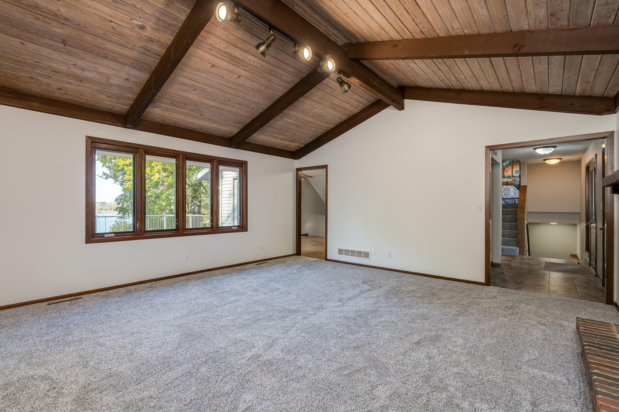 7013 Da Mar Estate