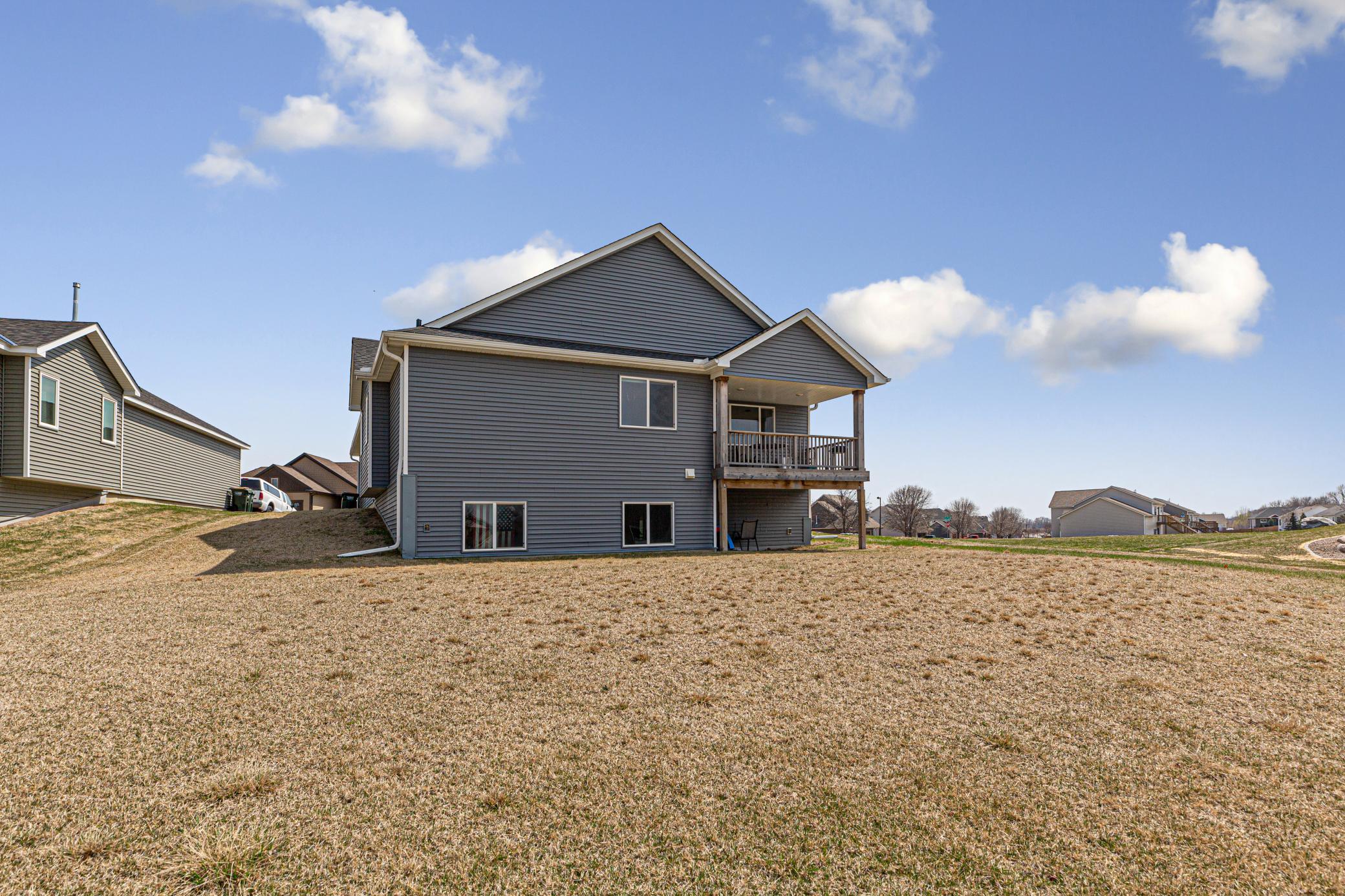 421 Pond View Drive SE