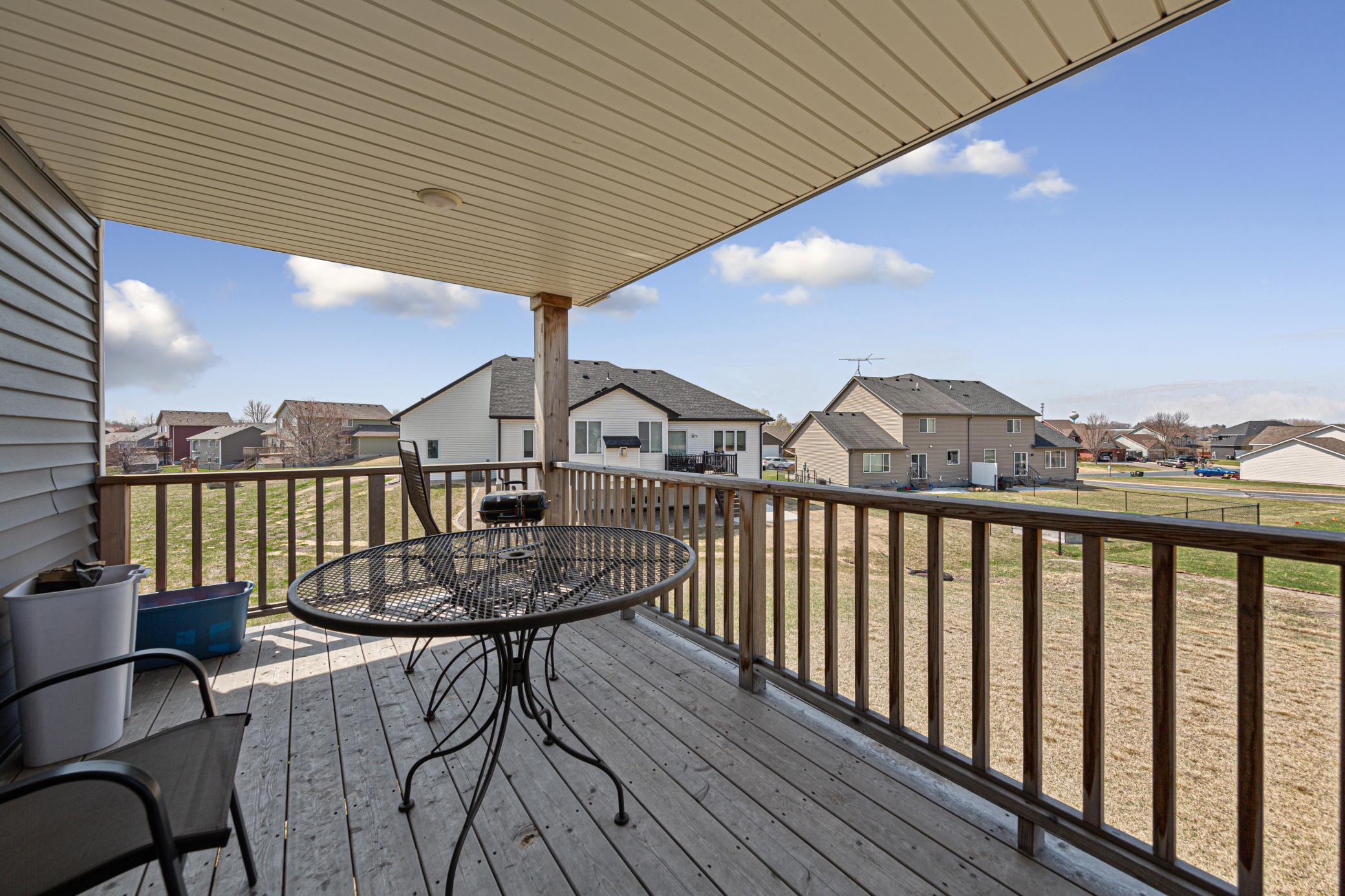 421 Pond View Drive SE
