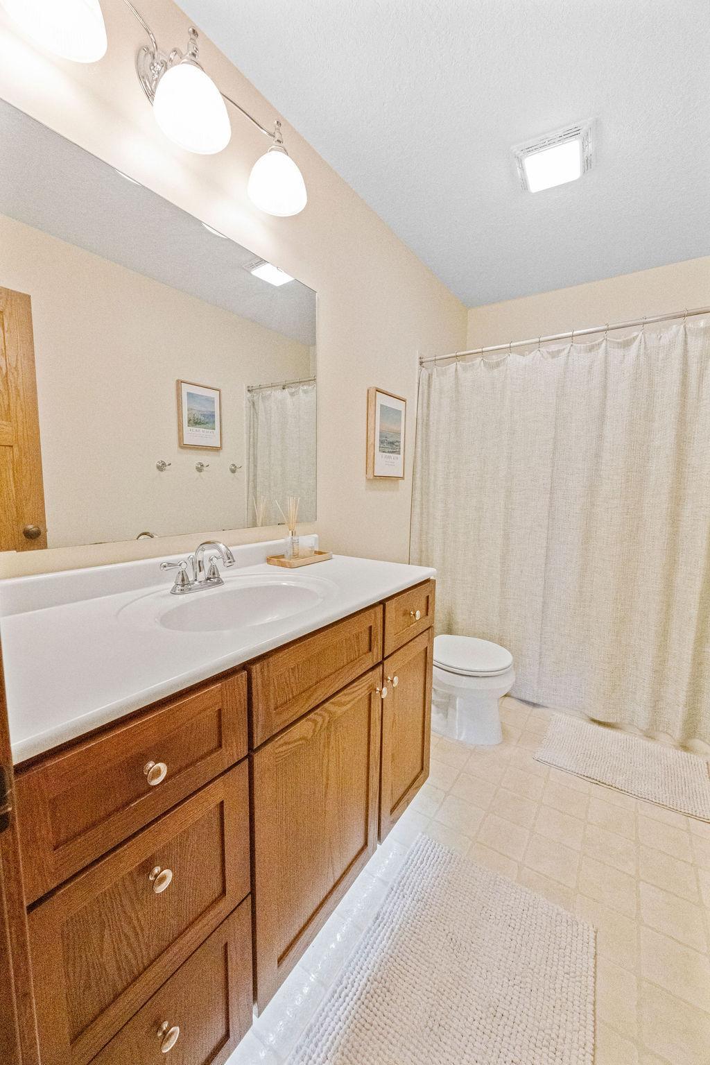 19604 Cambridge Court