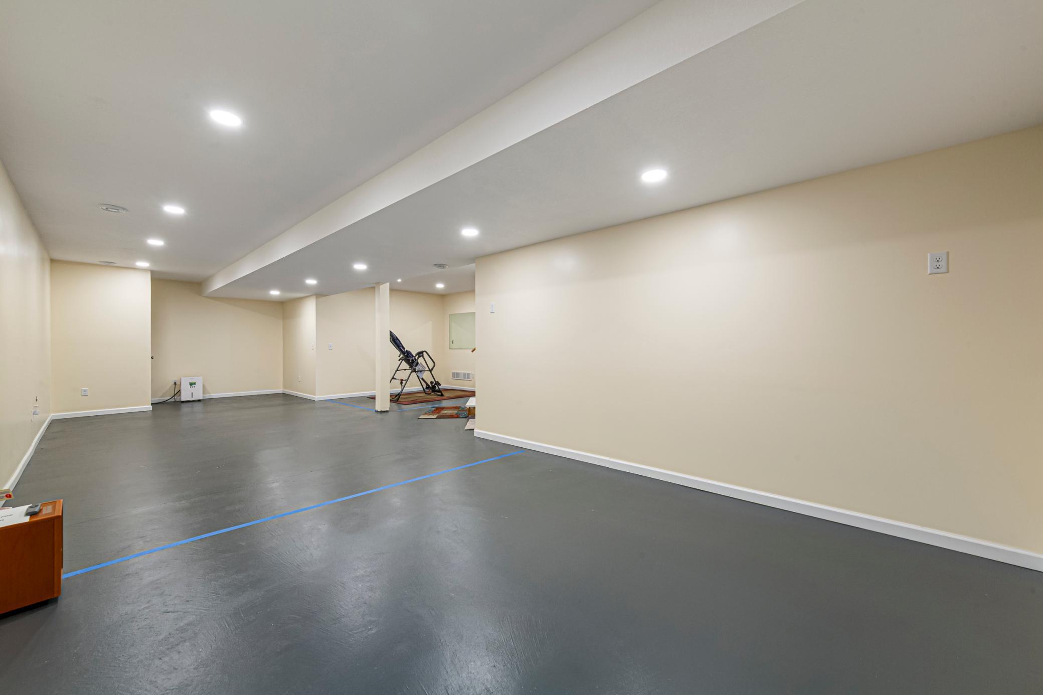 16450 Griffon Lane