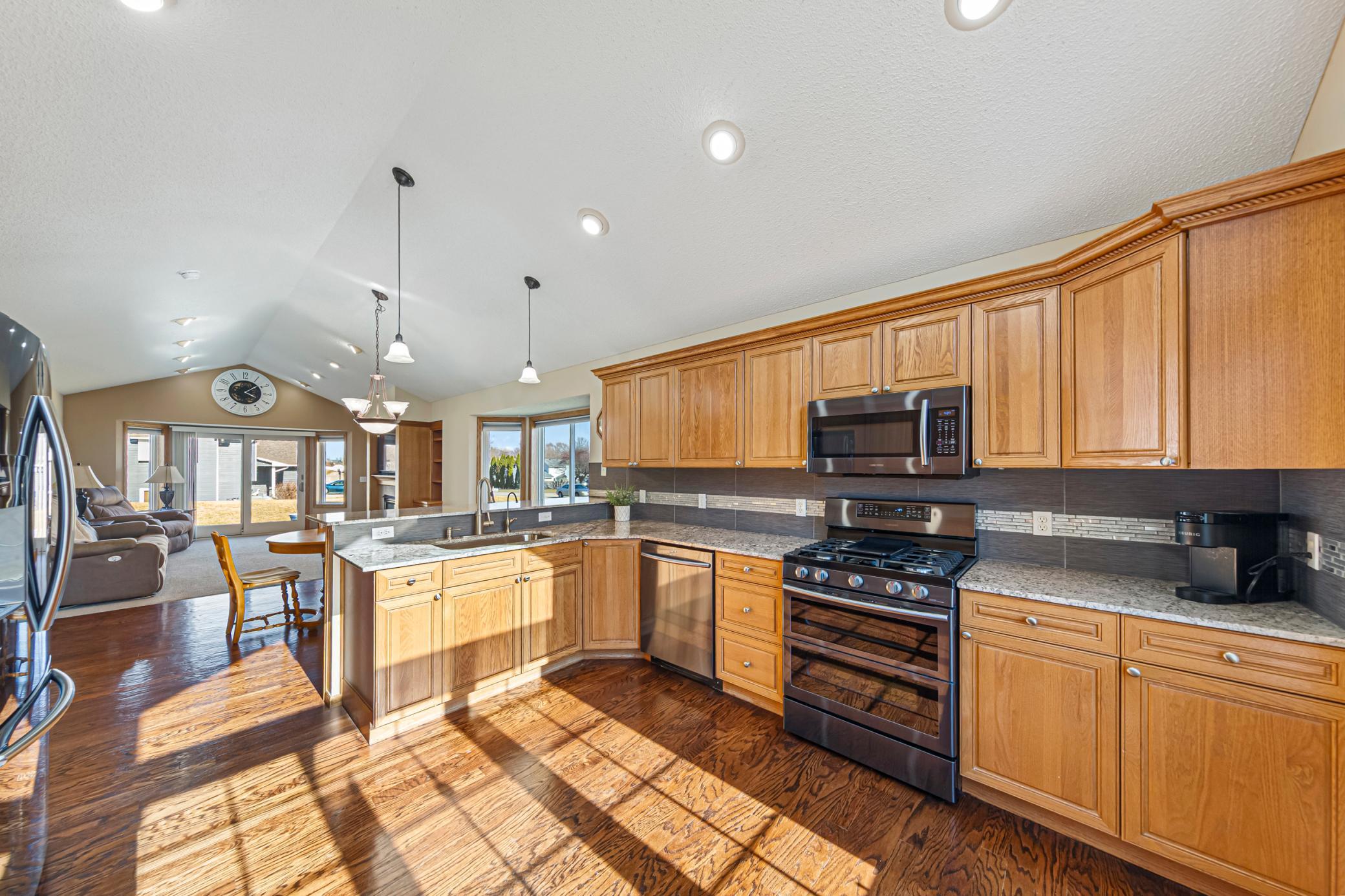 16450 Griffon Lane