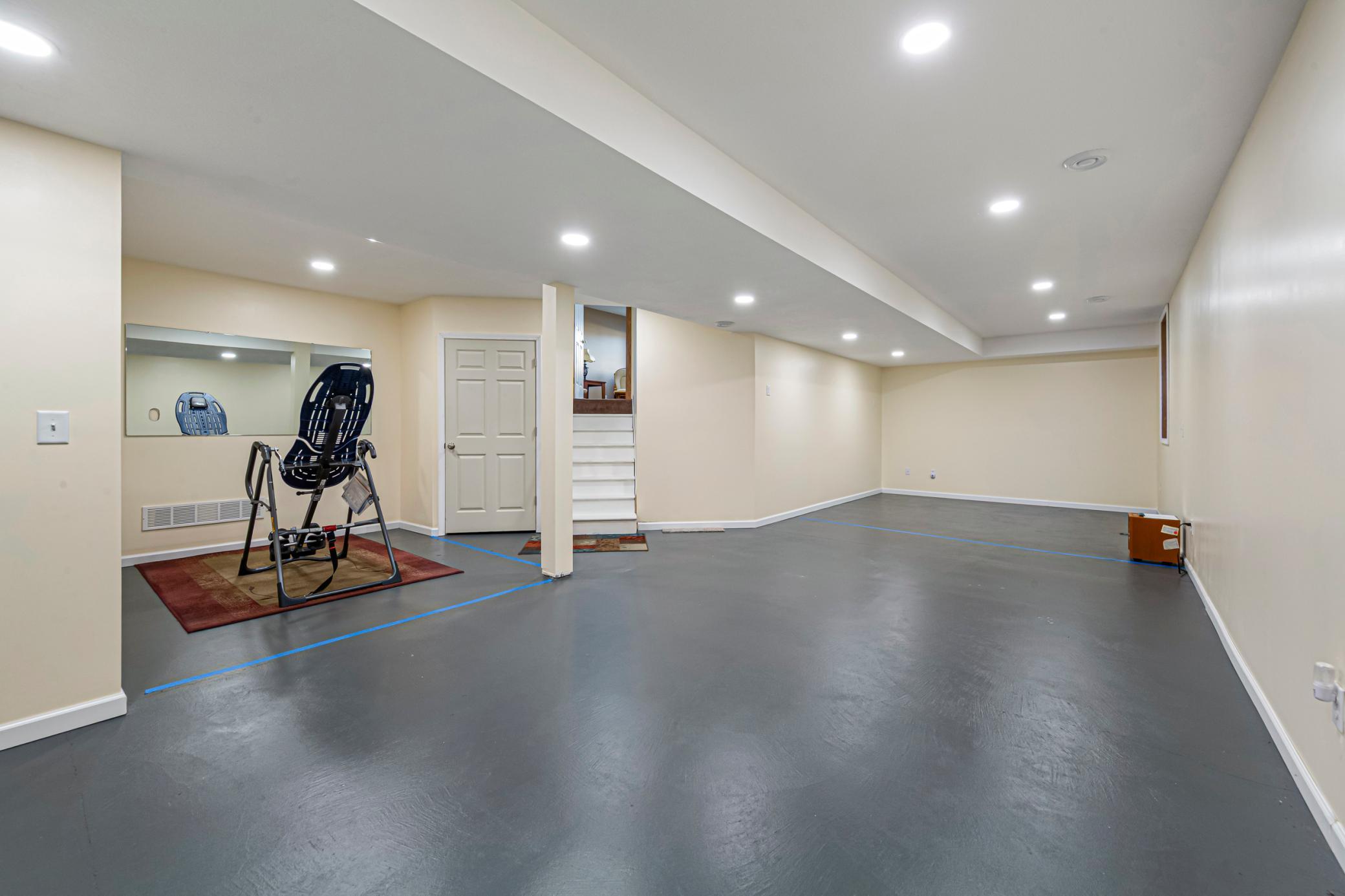 16450 Griffon Lane
