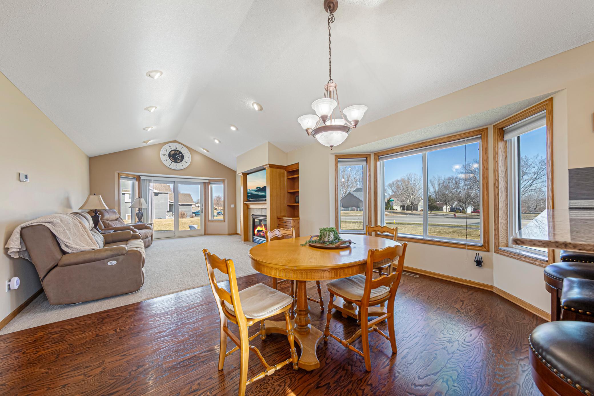 16450 Griffon Lane