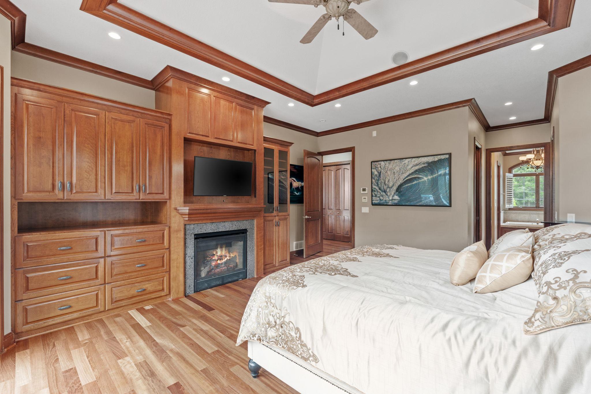 5785 232nd Street W